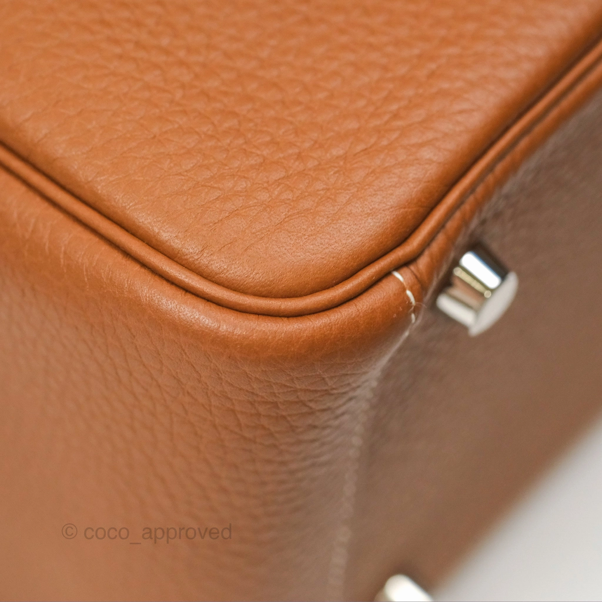 Herms Lindy 26 Gold Clemence Palladium Hardware