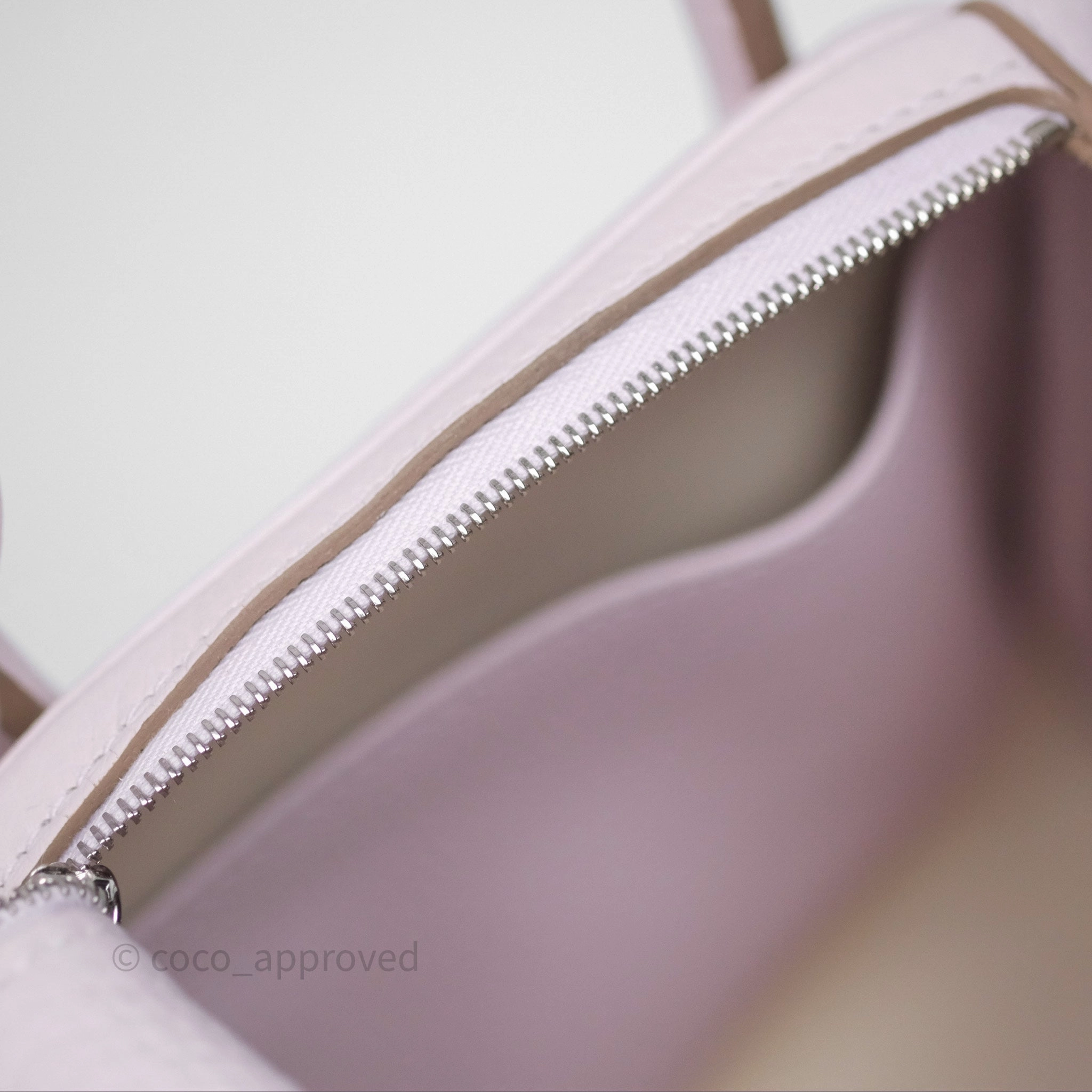 Herms Lindy 26 Mauve Pale 09 Clemence Palladium Hardware