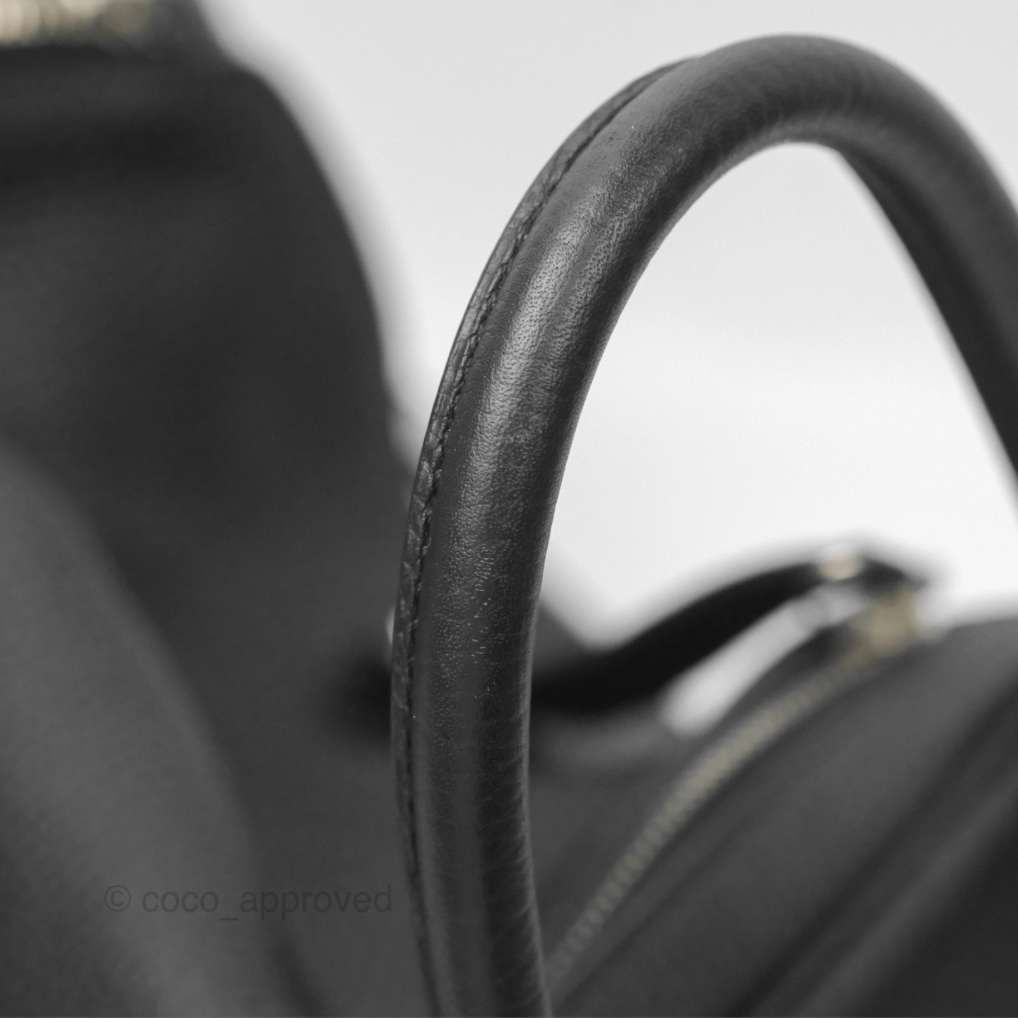 Herms Lindy 30 Black Clemence Palladium Hardware