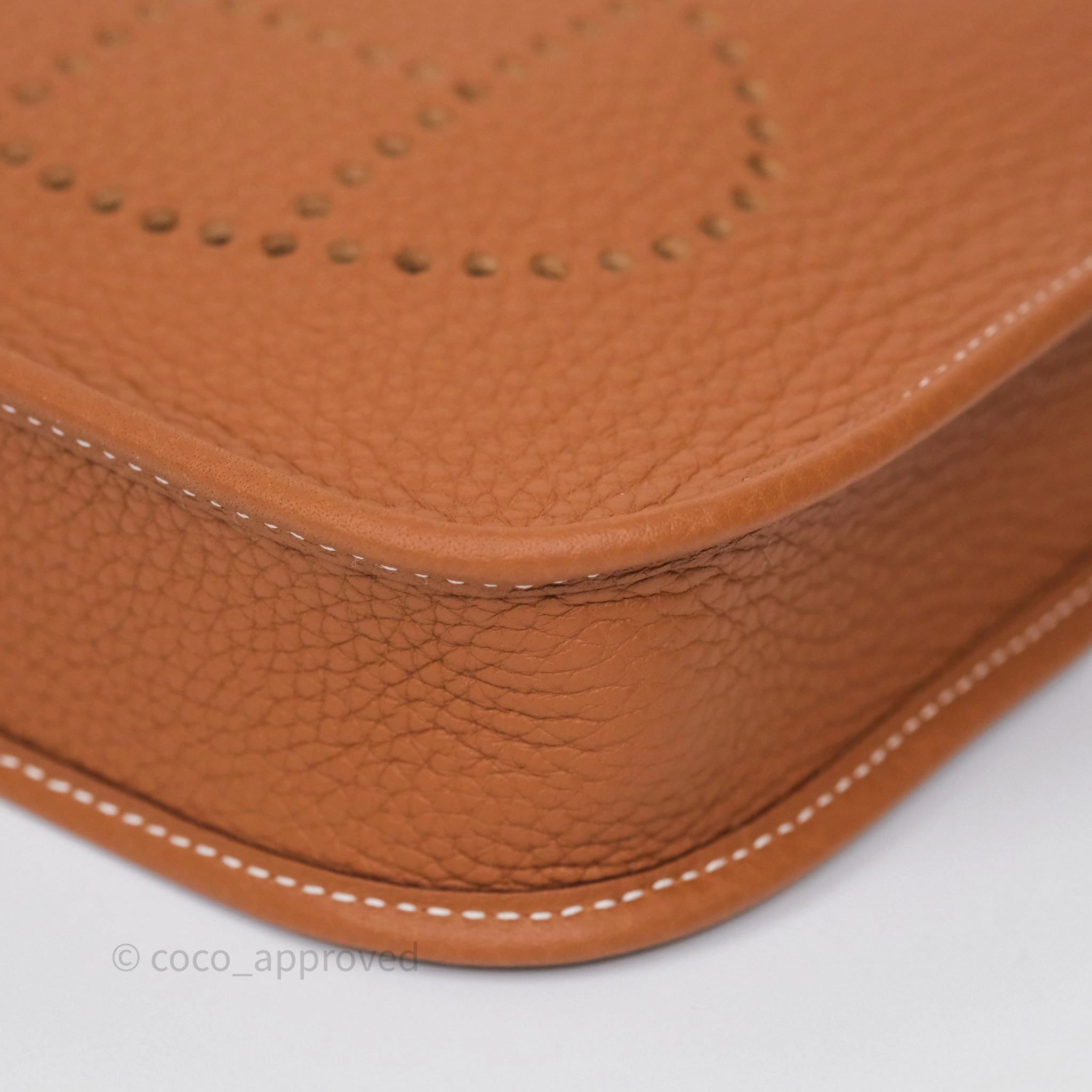 Herms Mini Evelyne 16 Amazone Gold 37 Clemence Gold Hardware