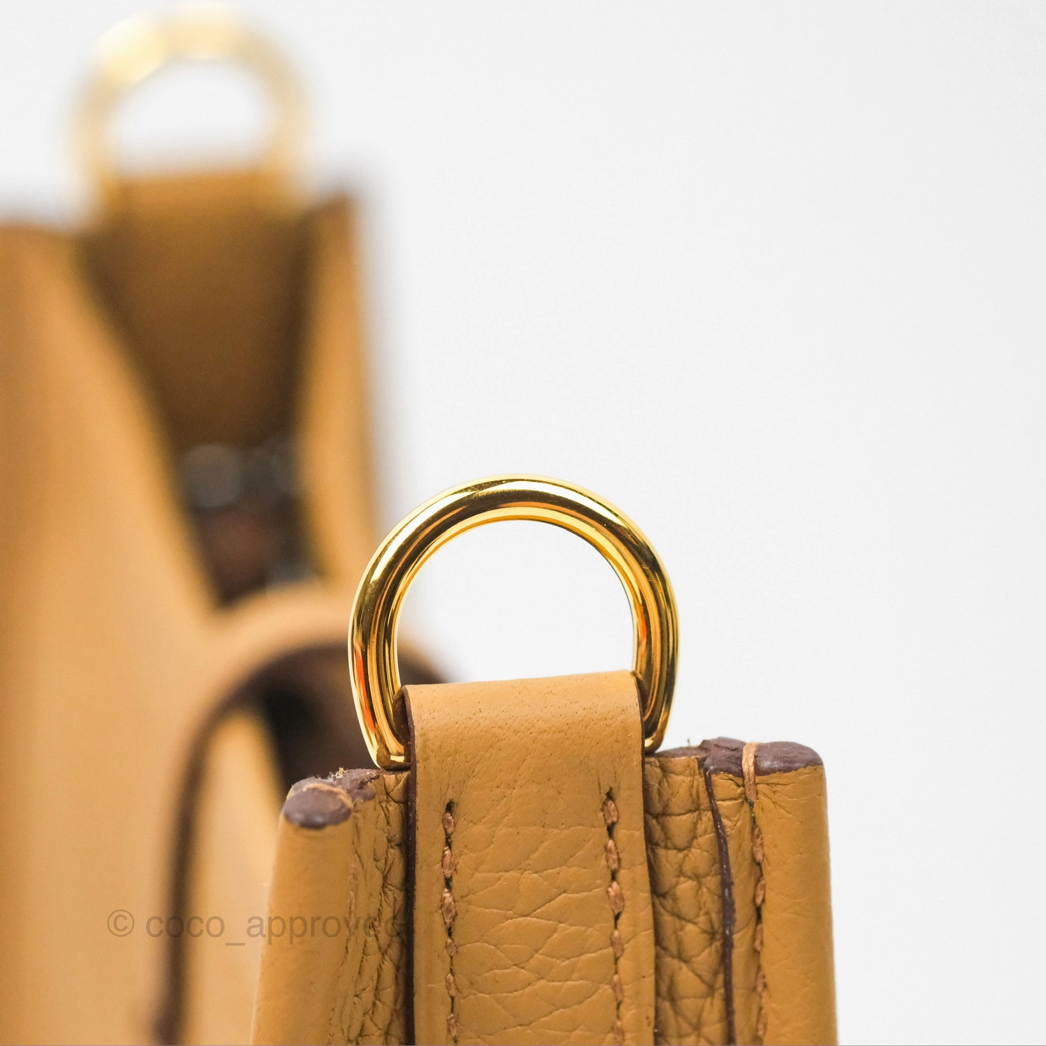 Herms Mini Evelyne 16 Biscuit 48 Camel Clemence Gold Hardware