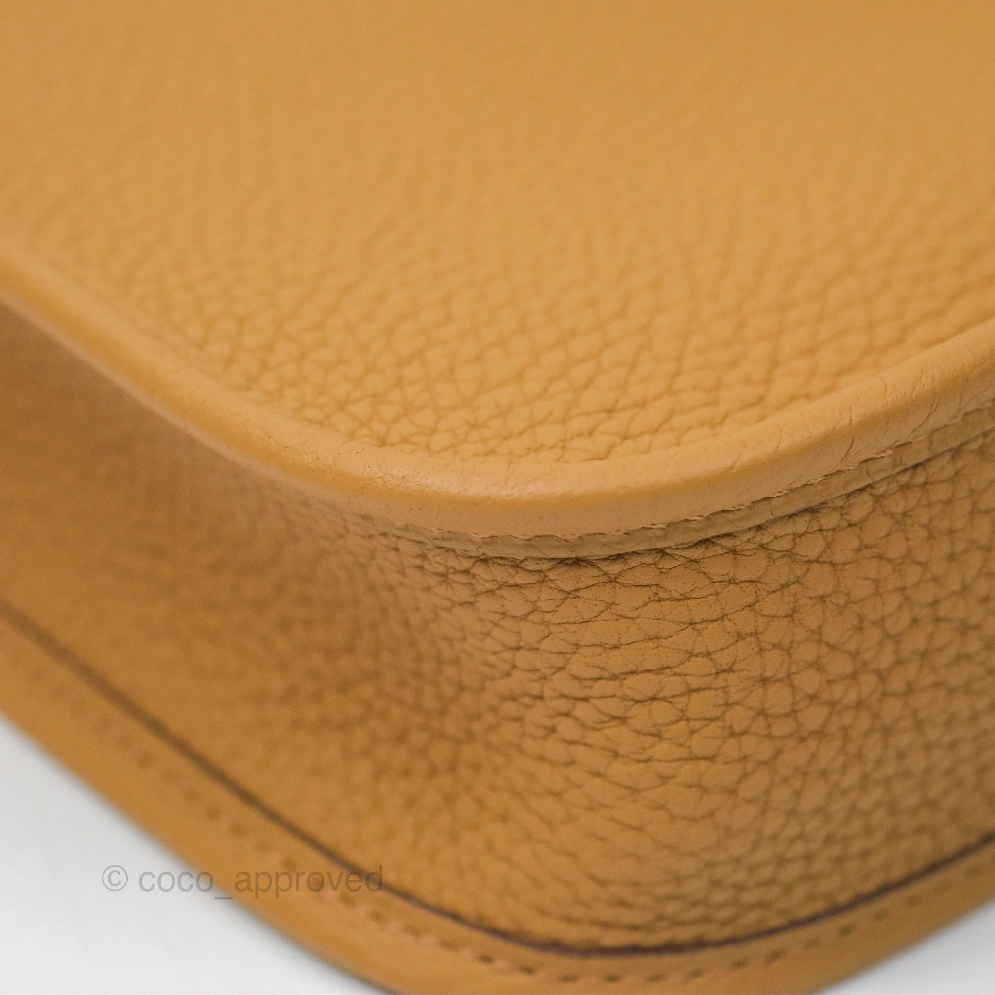 Herms Mini Evelyne 16 Biscuit 48 Camel Clemence Gold Hardware