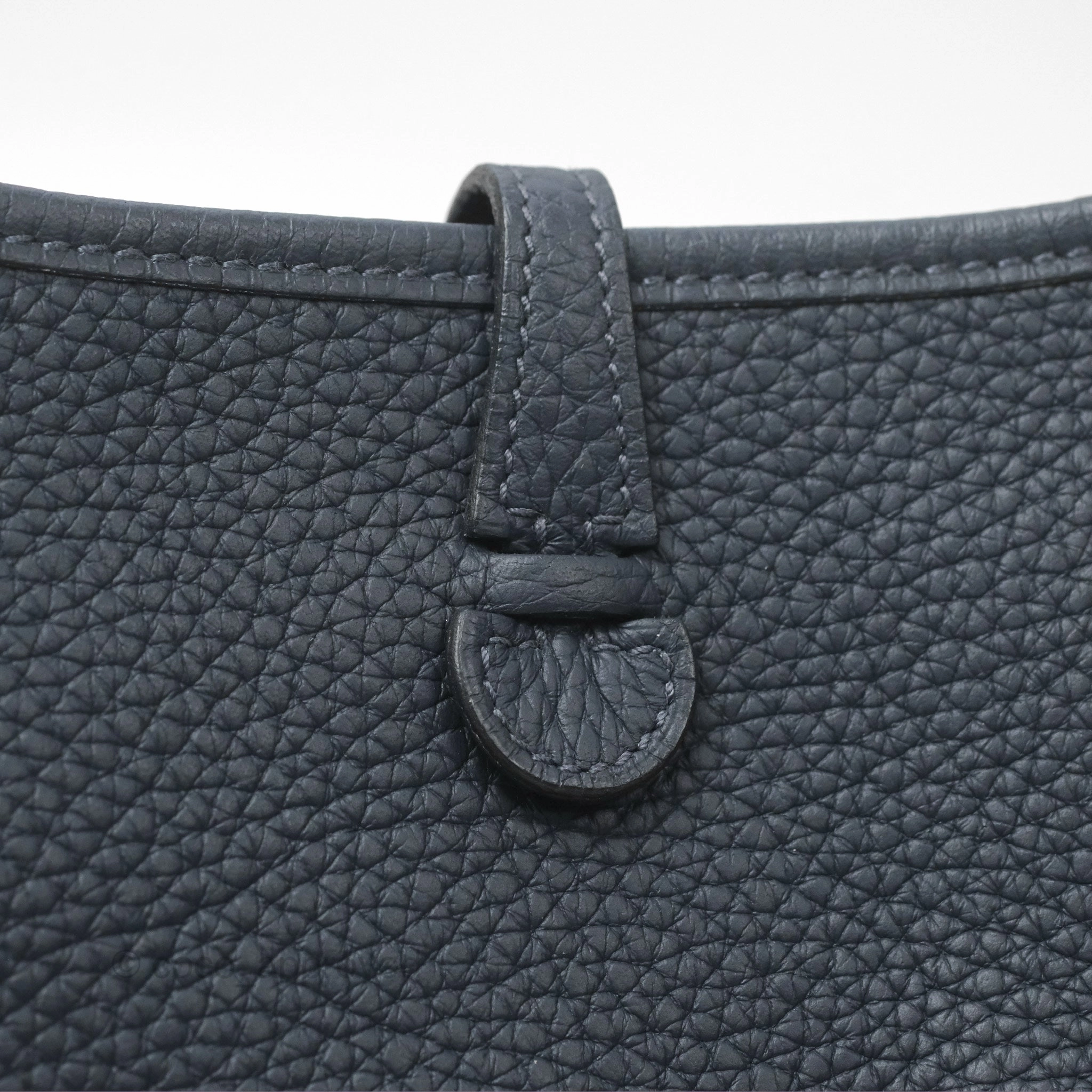 Herms Mini Evelyne 16 Bleu Nuit 2Z/ Bleu Indigo 76 Clemence Gold Hardware