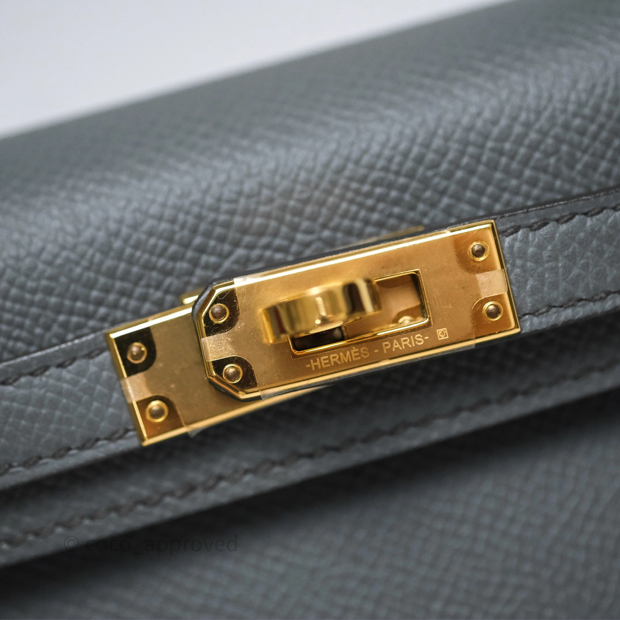 Herms Mini Kelly II Vert Amande 63 Epsom Gold Hardware
