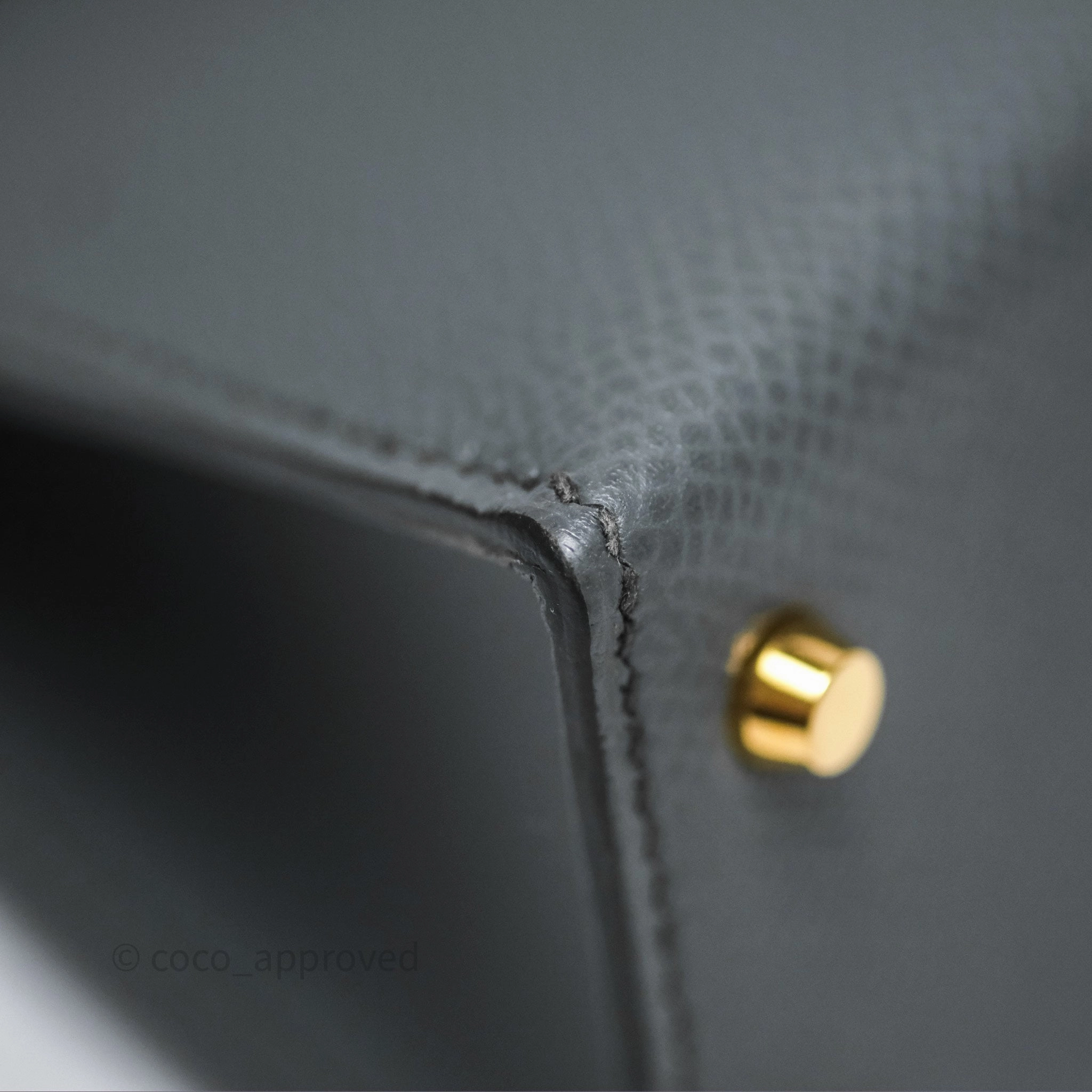 Herms Mini Kelly II Vert Amande 63 Epsom Gold Hardware