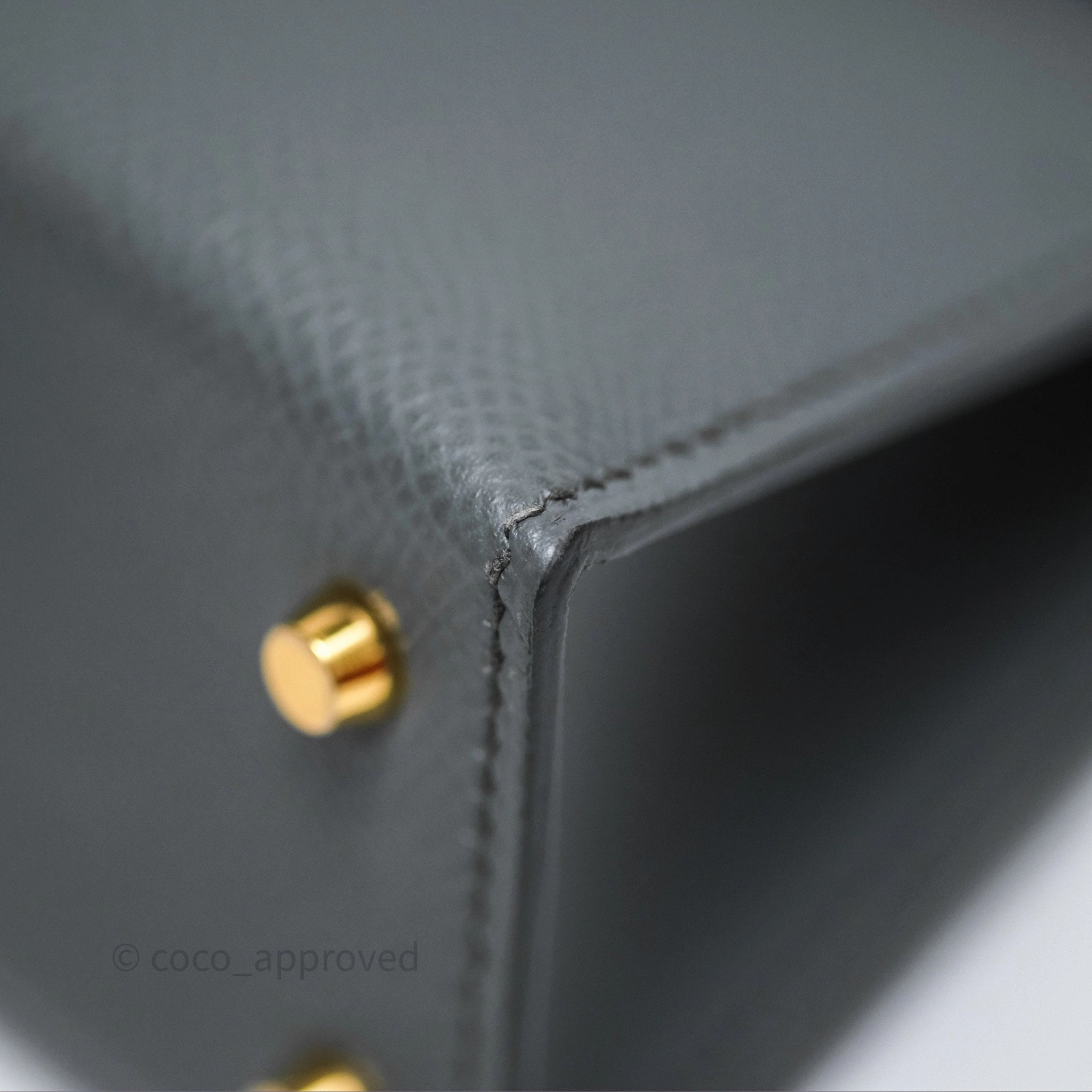 Herms Mini Kelly II Vert Amande 63 Epsom Gold Hardware