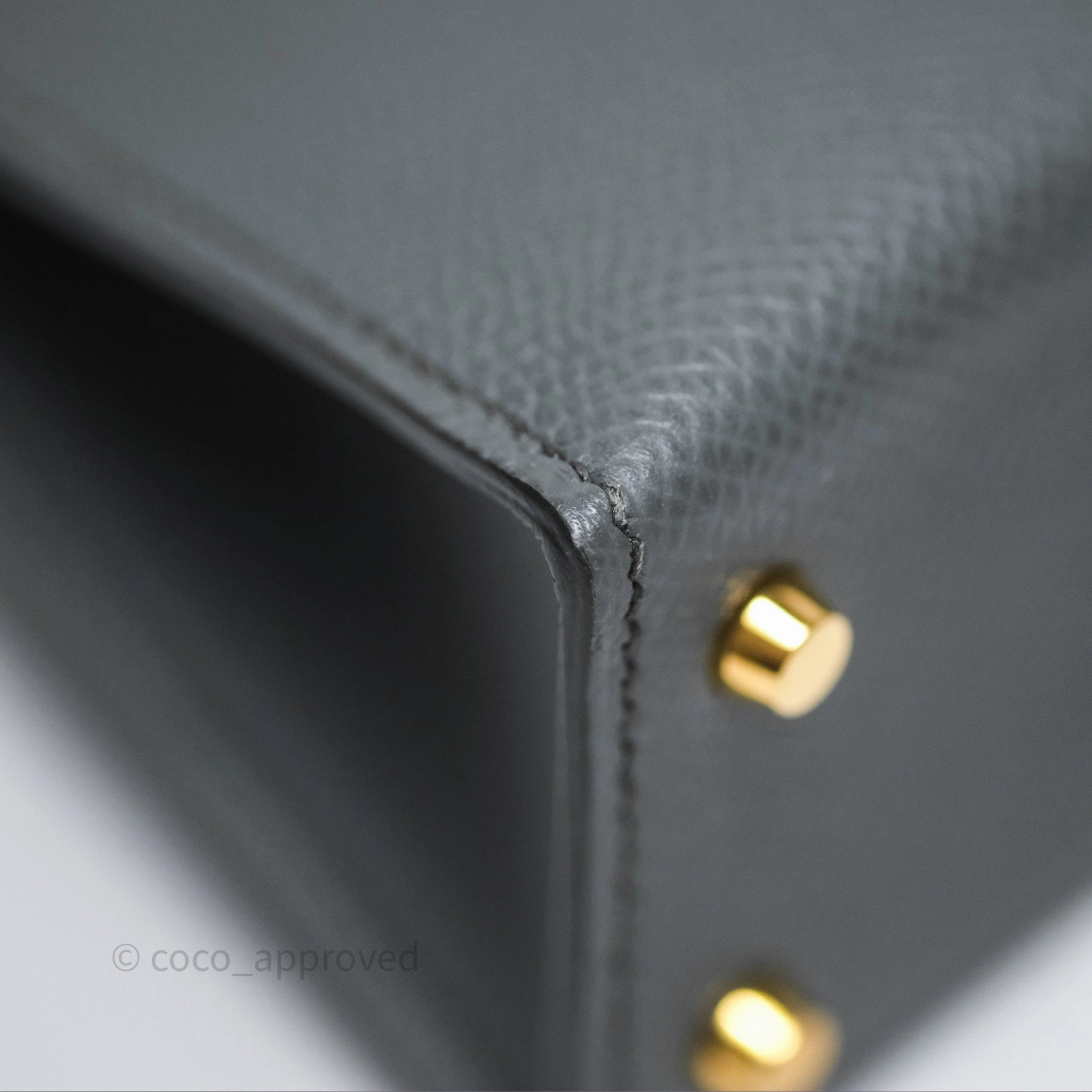 Herms Mini Kelly II Vert Amande 63 Epsom Gold Hardware