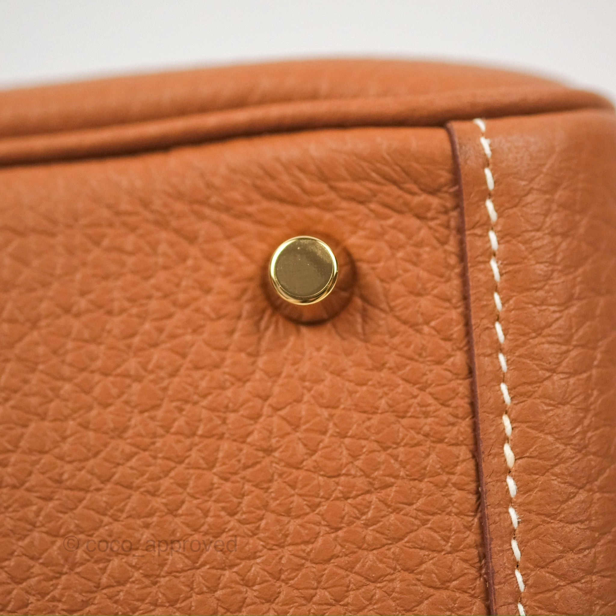 Herms Mini Lindy 20 Gold Clemence Gold Hardware