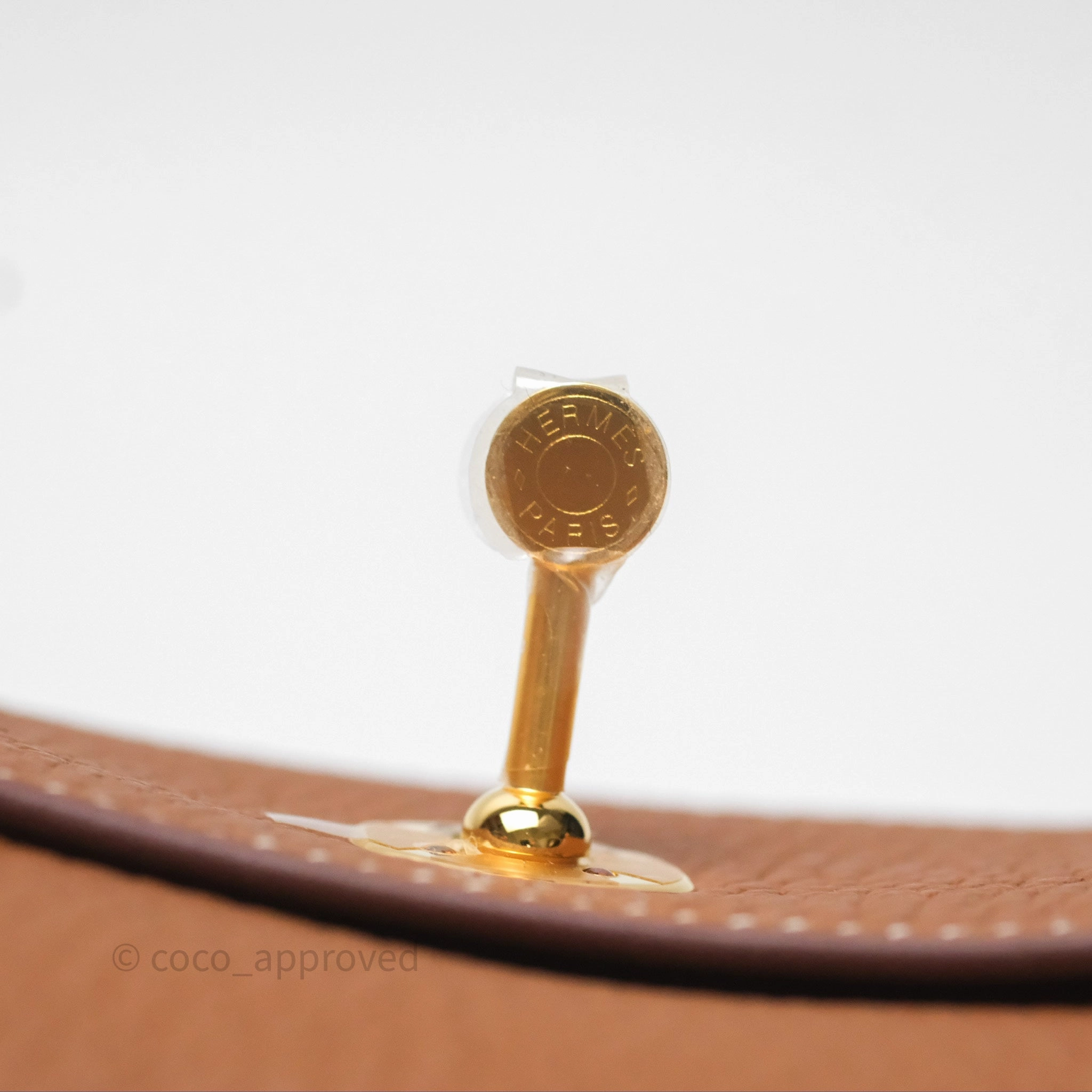 Herms Mini Lindy 20 Gold Clemence Gold Hardware
