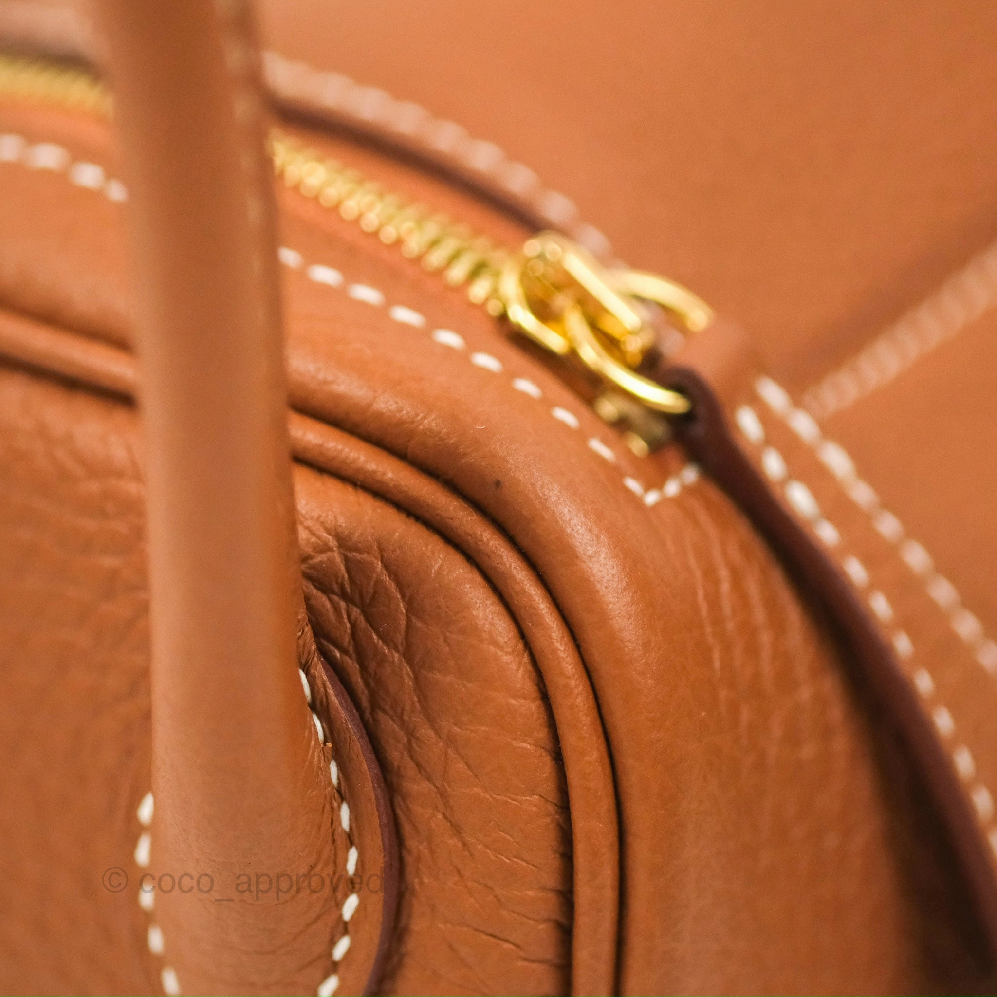 Herms Mini Lindy 20 Gold Clemence Gold Hardware