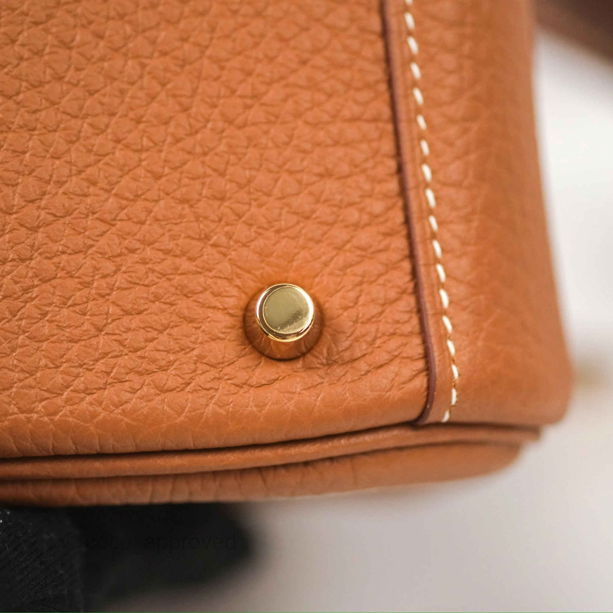 Herms Mini Lindy 20 Gold Clemence Gold Hardware