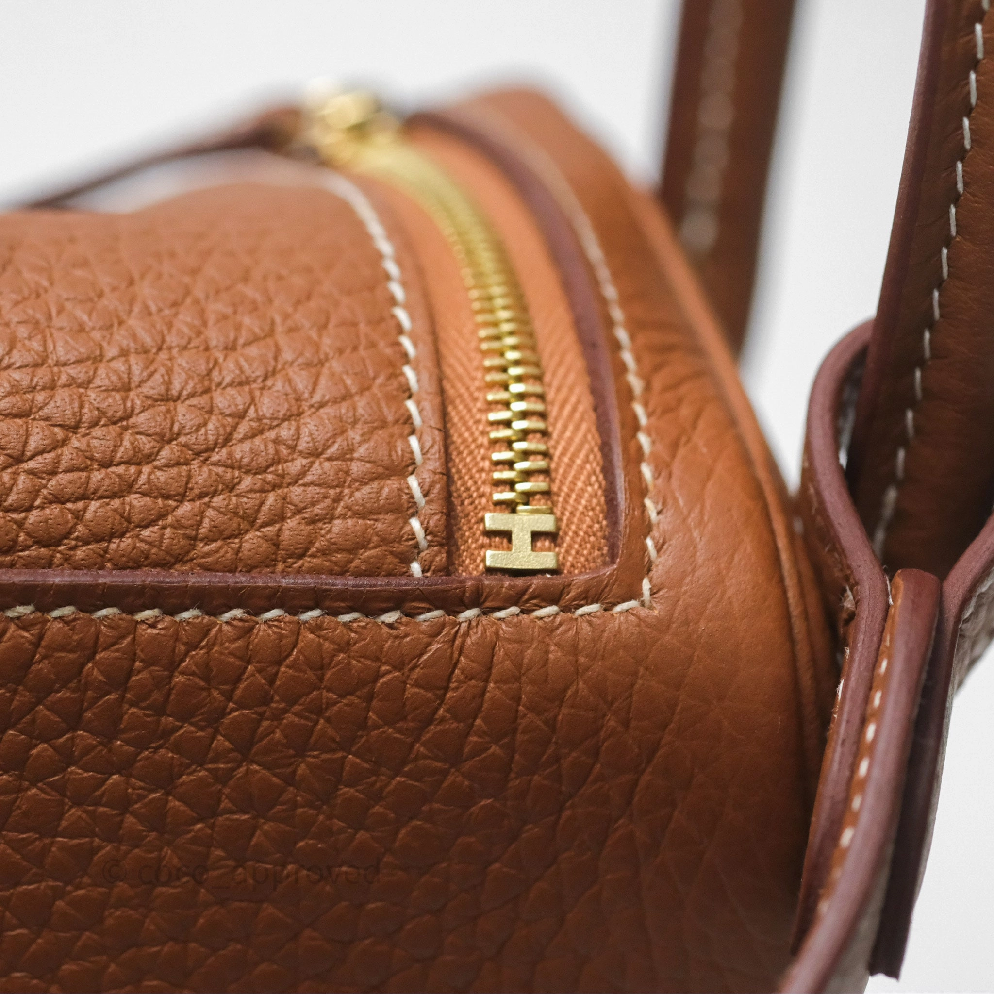 Herms Mini Lindy 20 Gold Clemence Gold Hardware