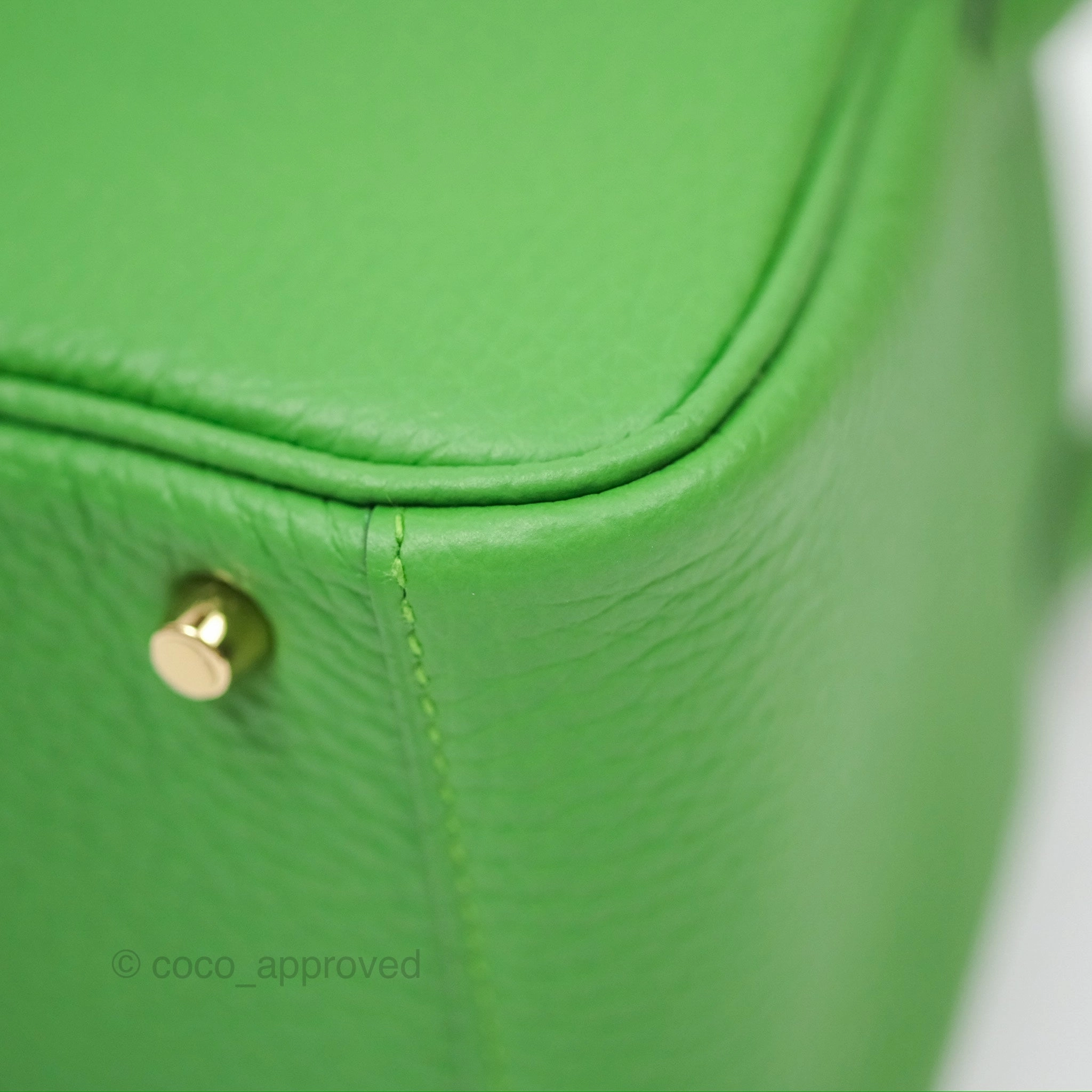 Herms Mini Lindy 20 Vert Yucca A8 Clemence Gold Hardware