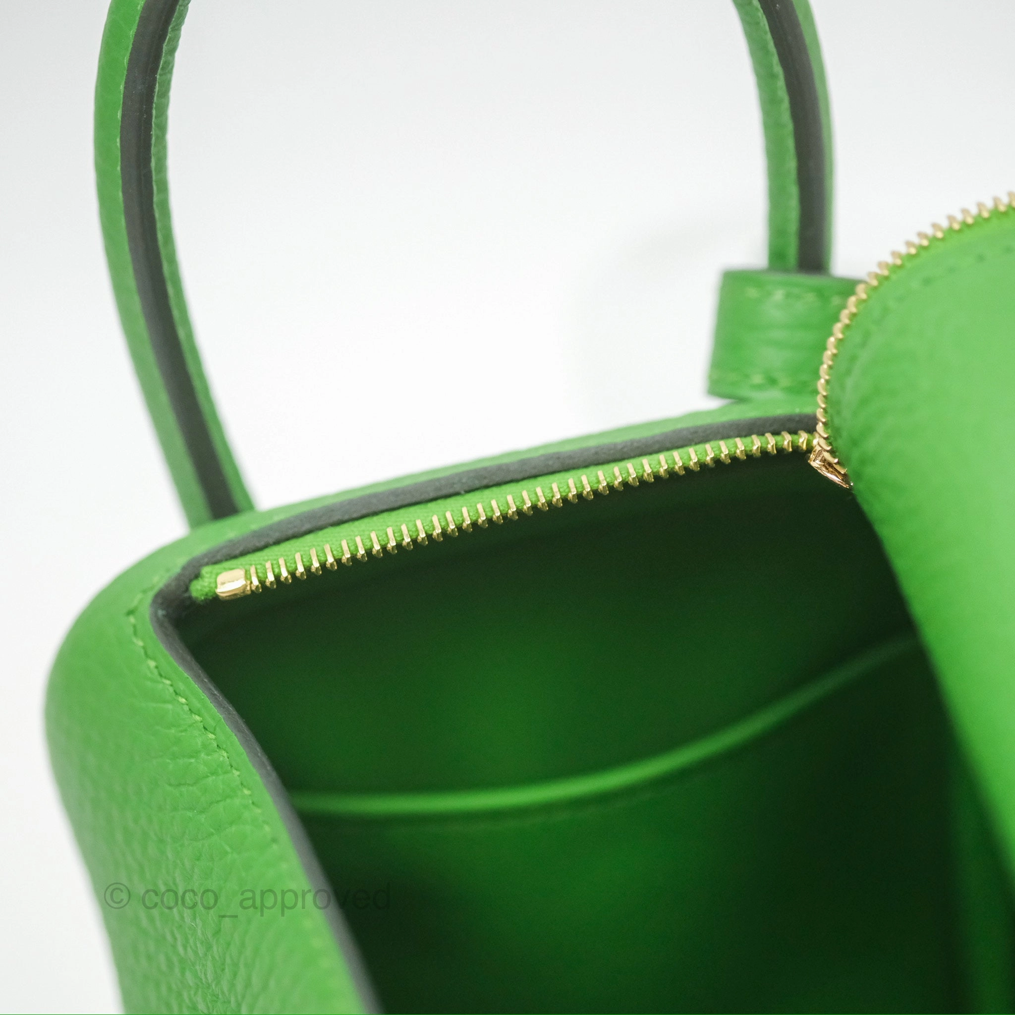 Herms Mini Lindy 20 Vert Yucca A8 Clemence Gold Hardware