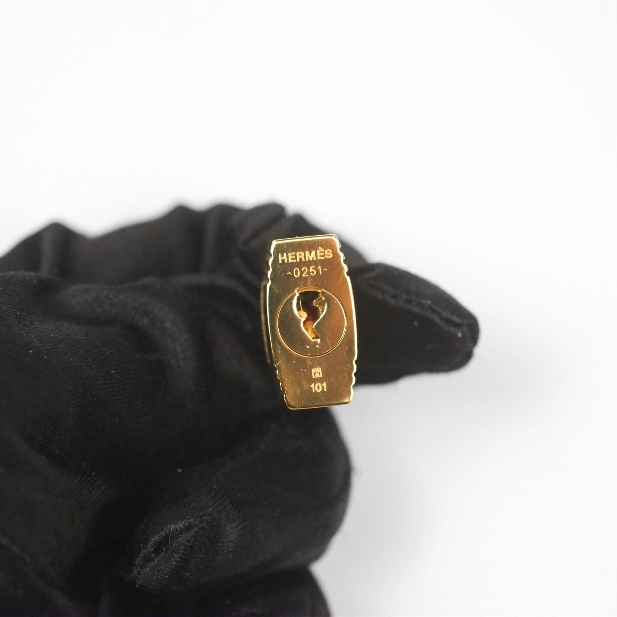 Herms Picotin Lock 18 Nata I2 Taurillon Clemence Gold Hardware