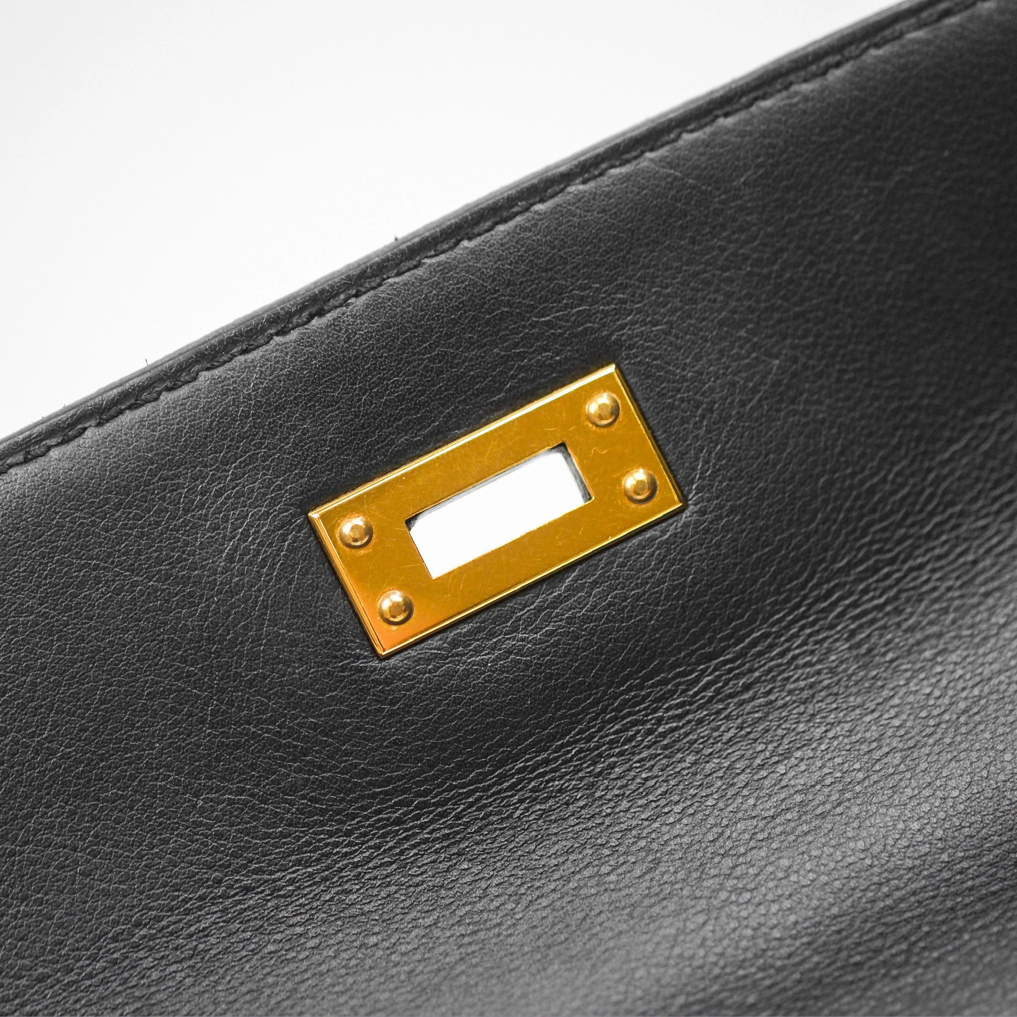 Herms Retourne Kelly 25 Black Noir 89 Swift Gold Hardware