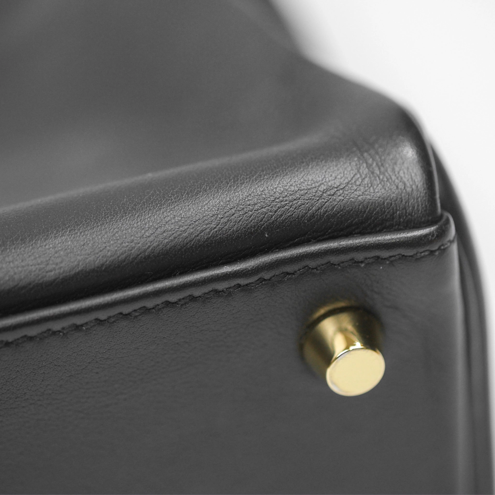 Herms Retourne Kelly 25 Black Noir 89 Swift Gold Hardware
