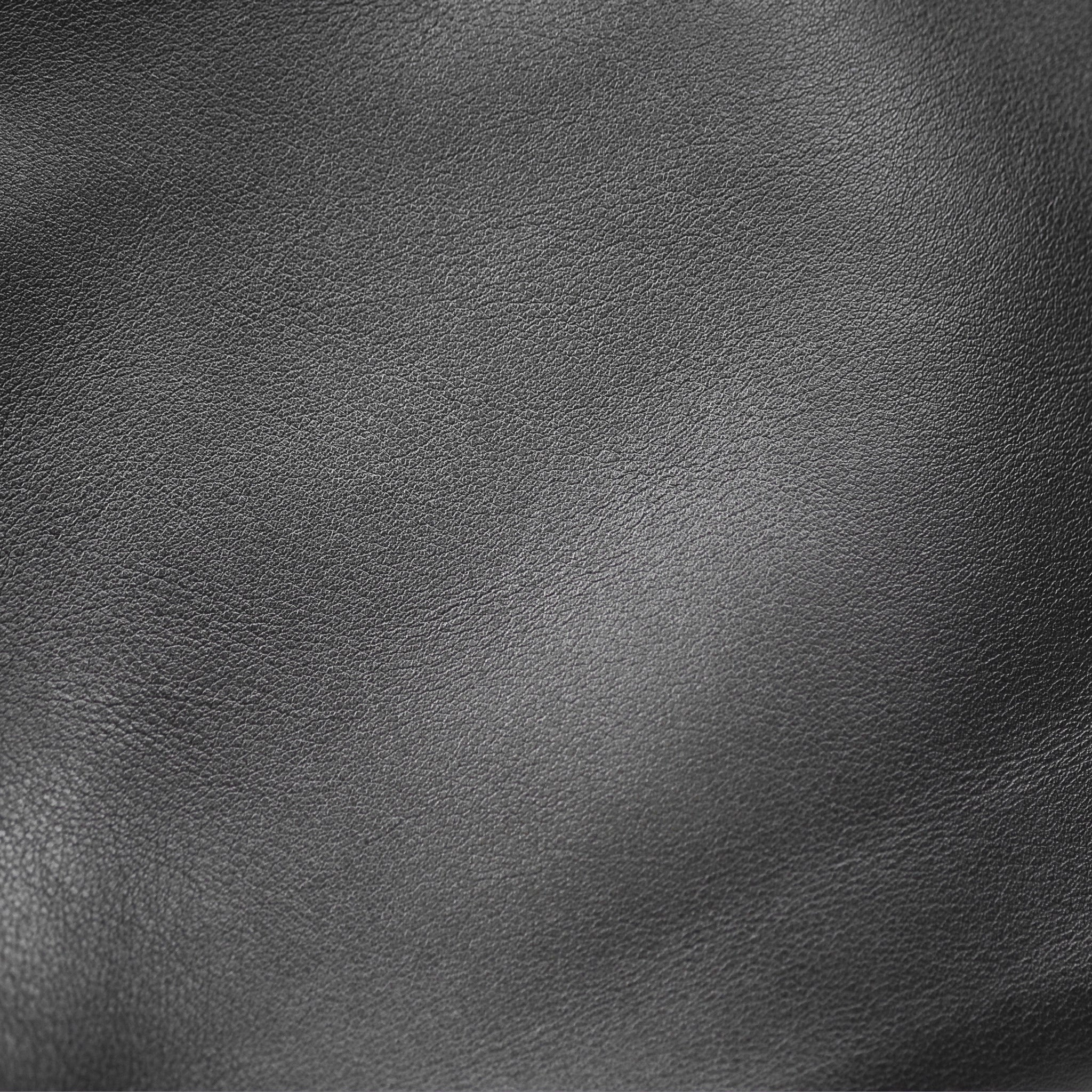 Herms Retourne Kelly 25 Black Noir 89 Swift Gold Hardware