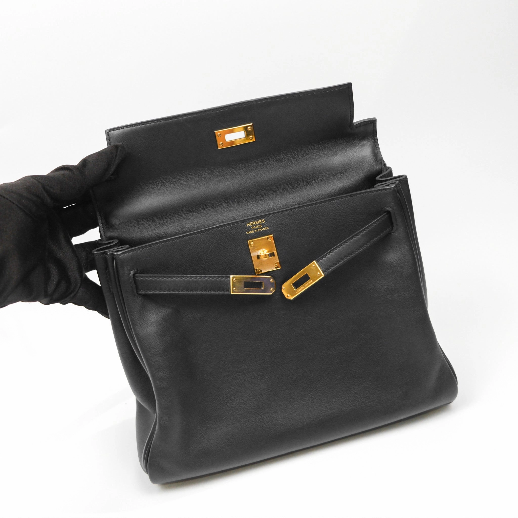 Herms Retourne Kelly 25 Black Noir 89 Swift Gold Hardware