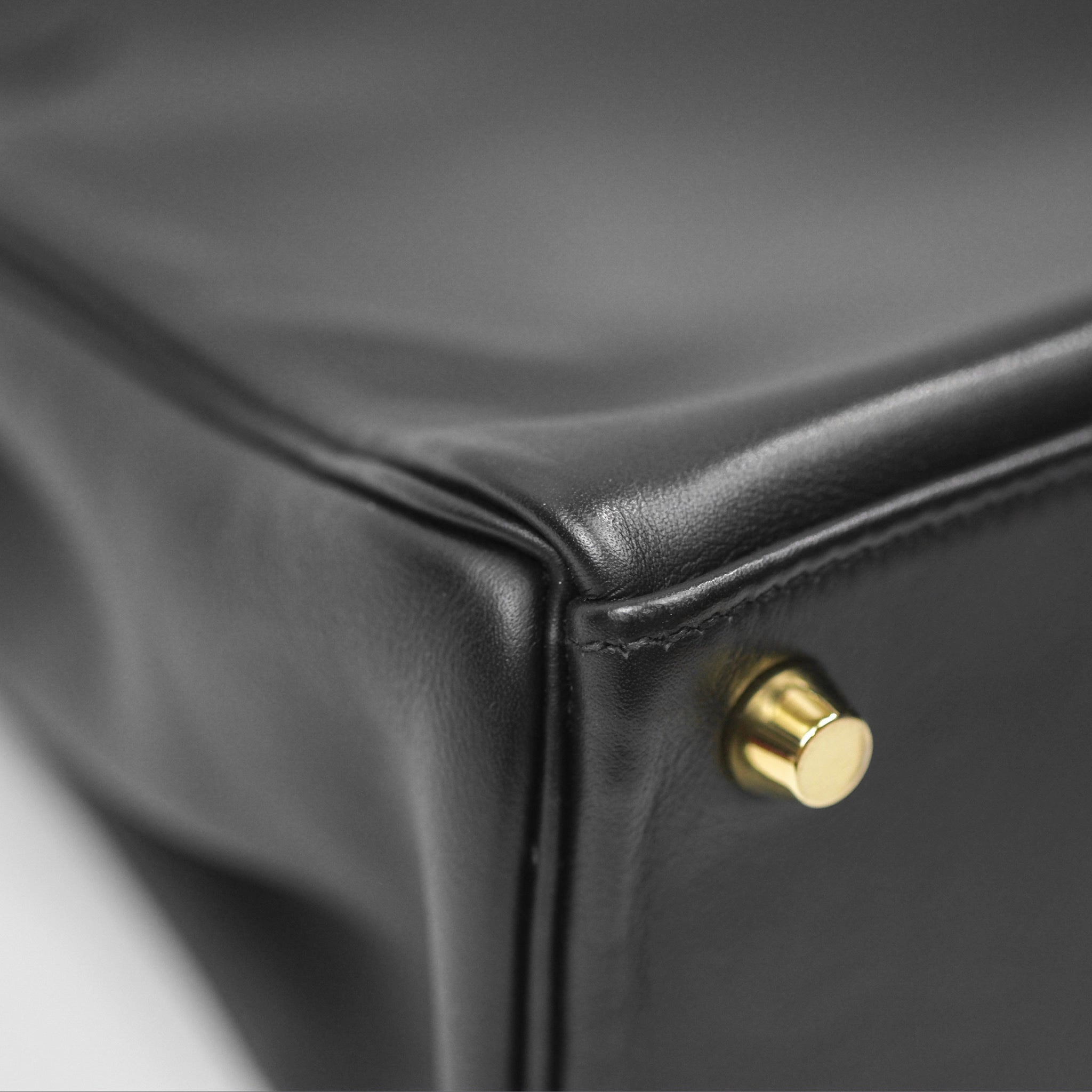 Herms Retourne Kelly 25 Black Noir 89 Swift Gold Hardware