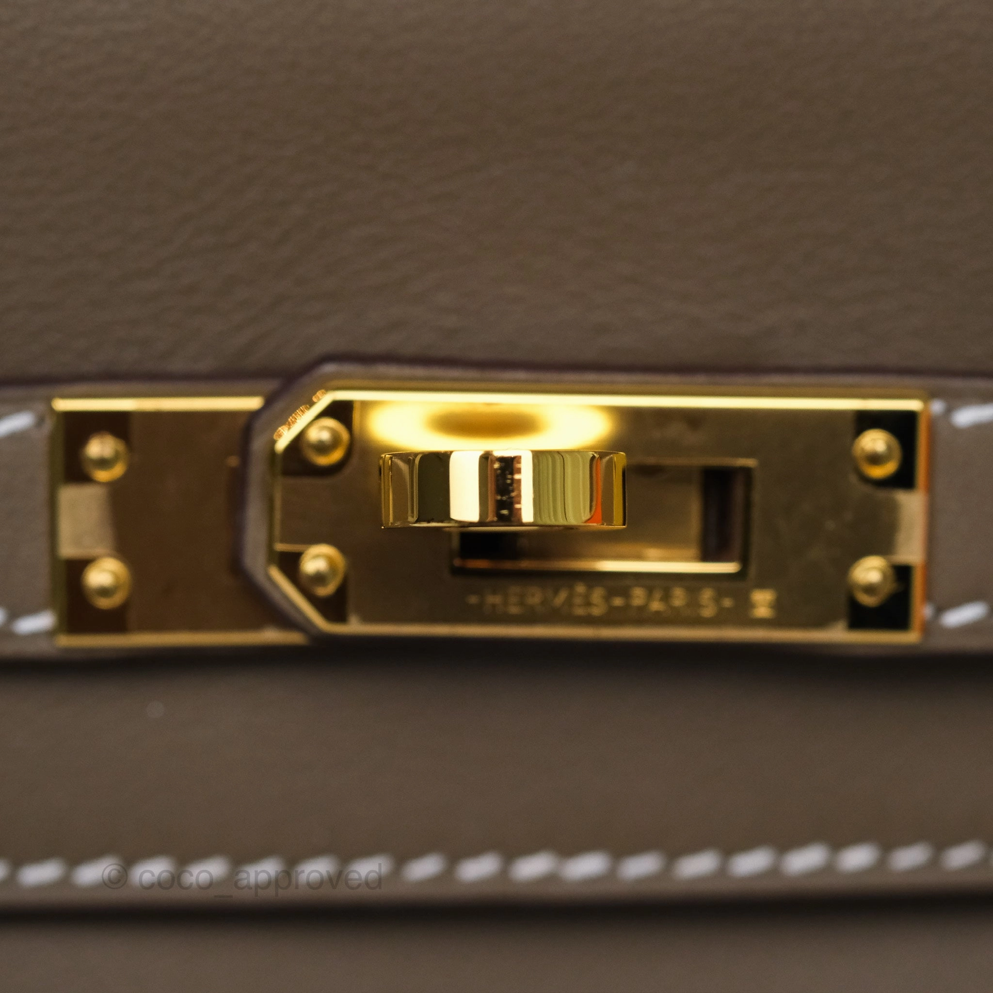 Herms Retourne Kelly 25 Etoupe 18 Swift Gold Hardware