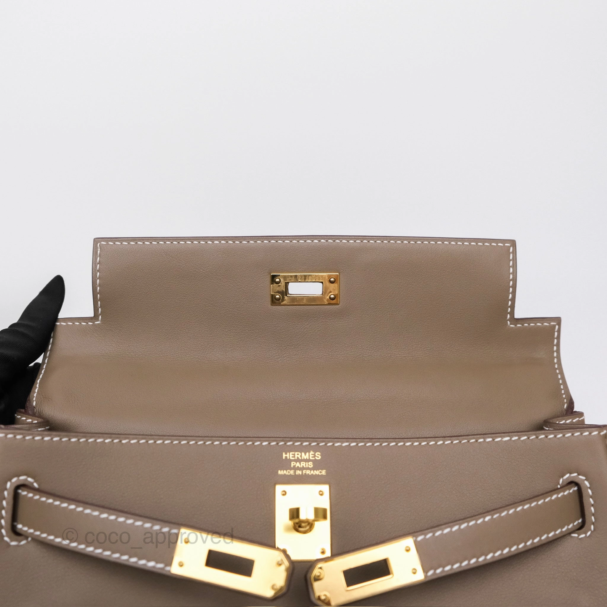 Herms Retourne Kelly 25 Etoupe 18 Swift Gold Hardware