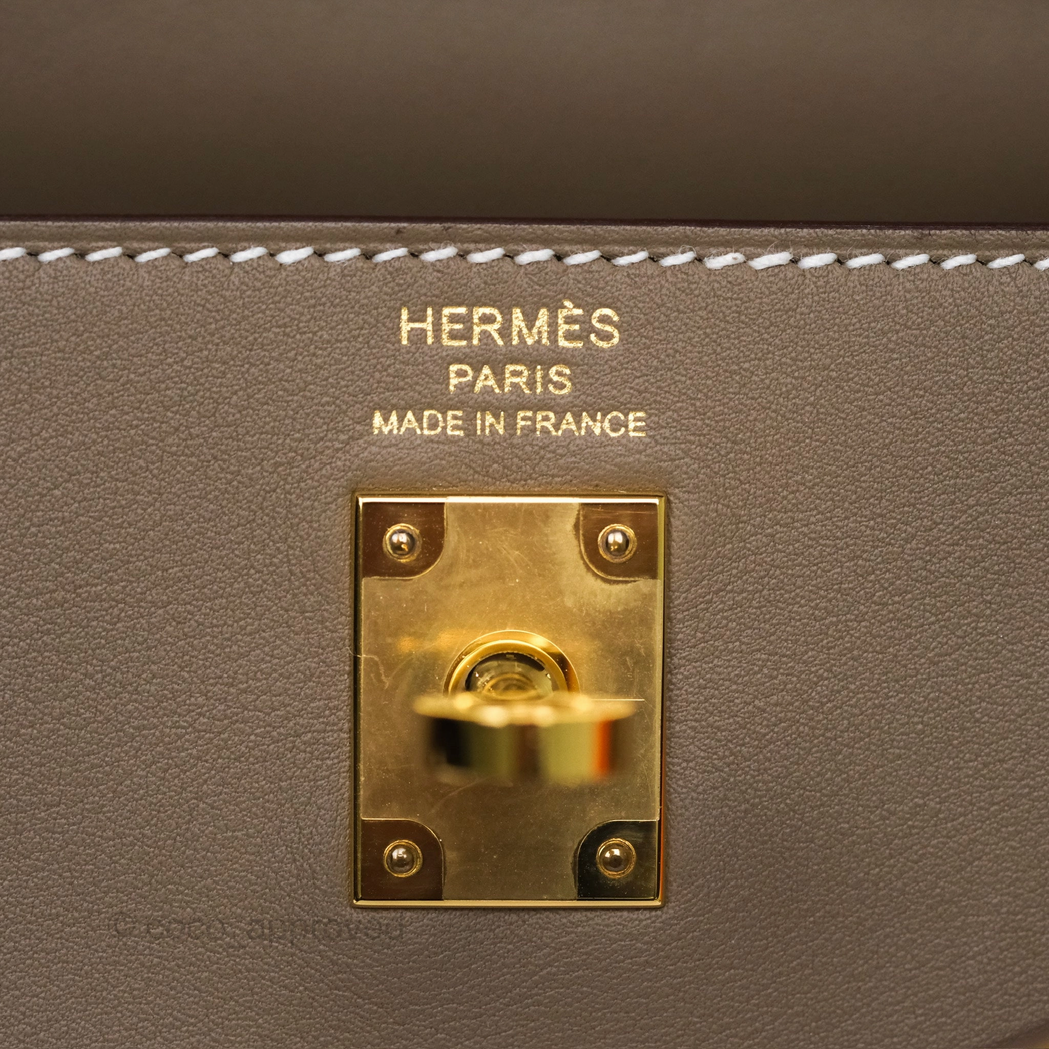 Herms Retourne Kelly 25 Etoupe 18 Swift Gold Hardware