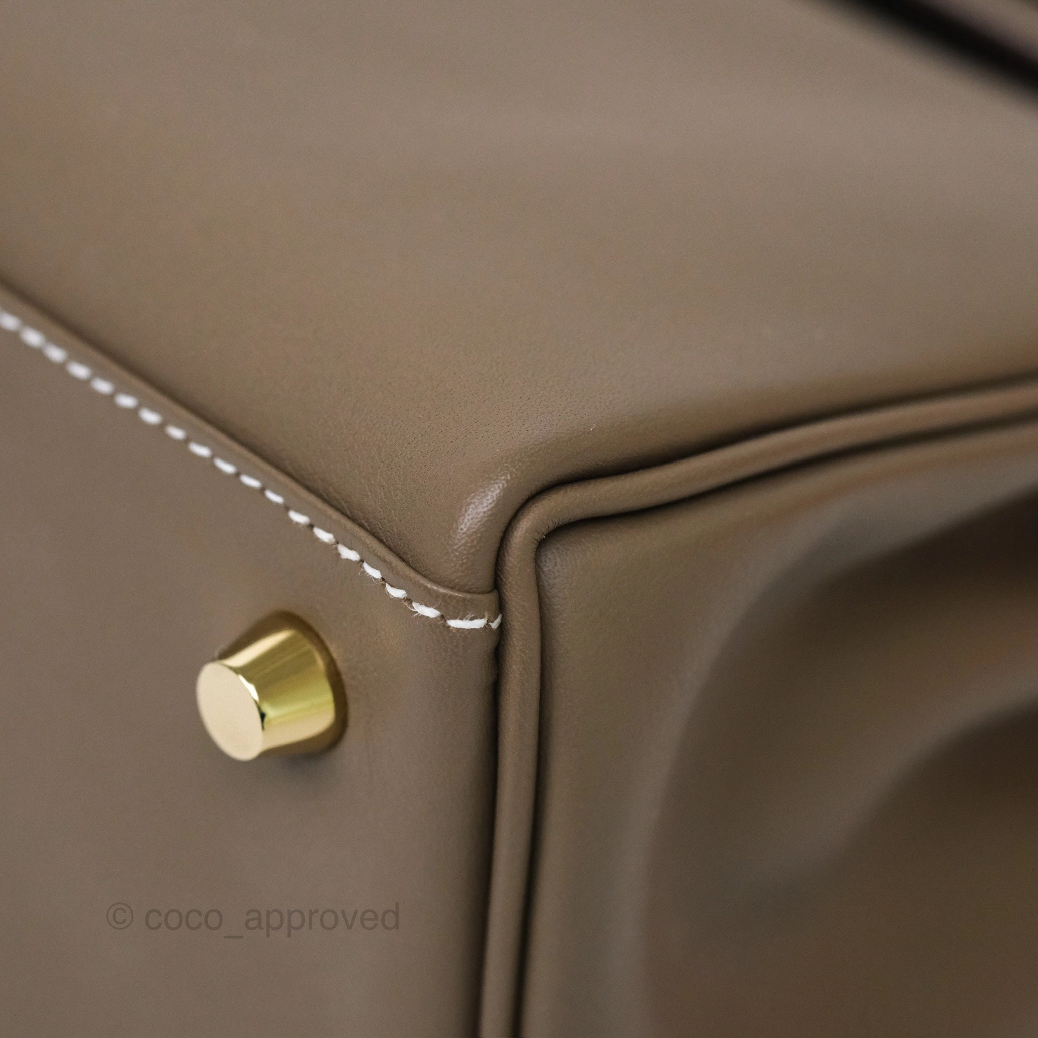 Herms Retourne Kelly 25 Etoupe 18 Swift Gold Hardware