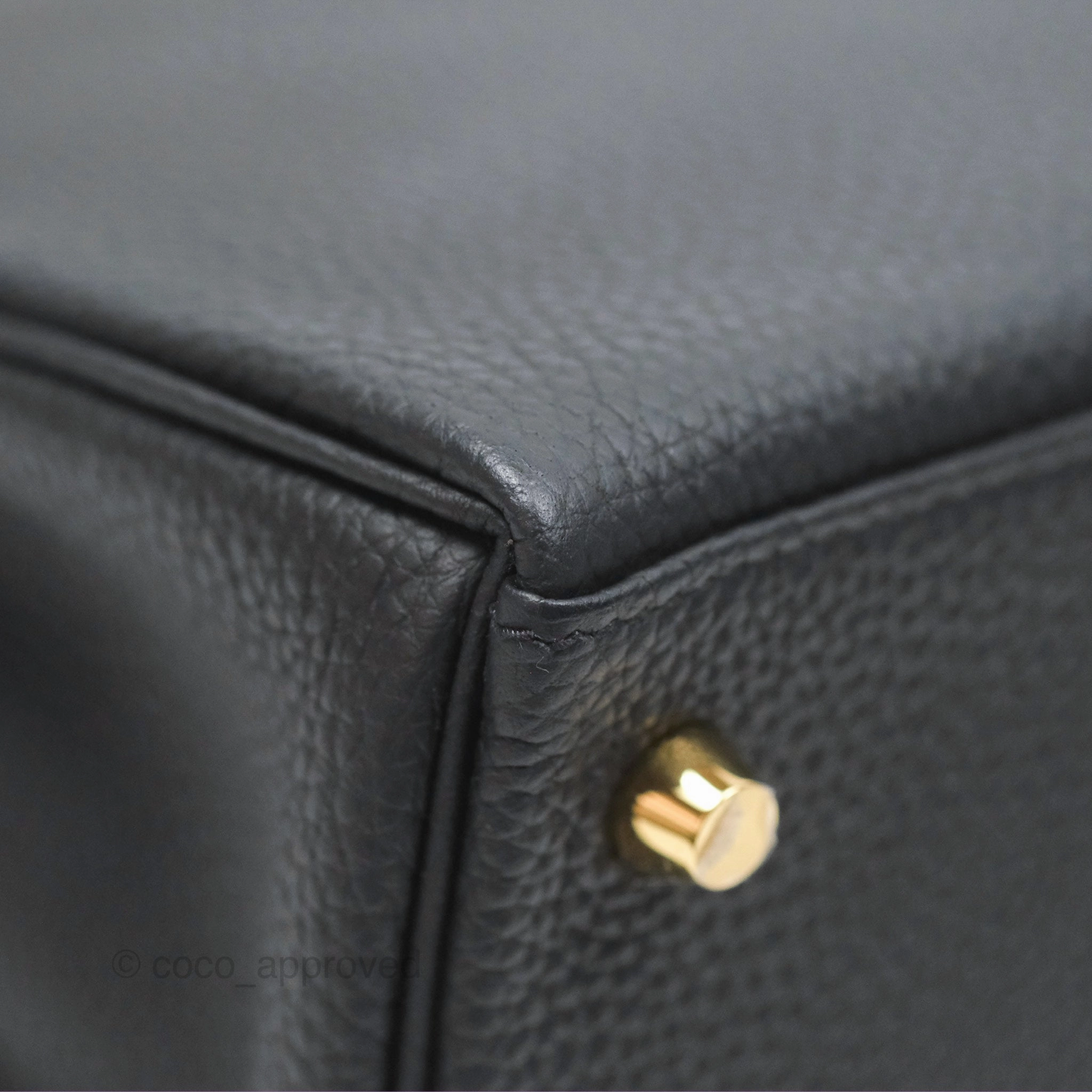 Herms Retourne Kelly 28 Black Noir 89 Togo Gold Hardware