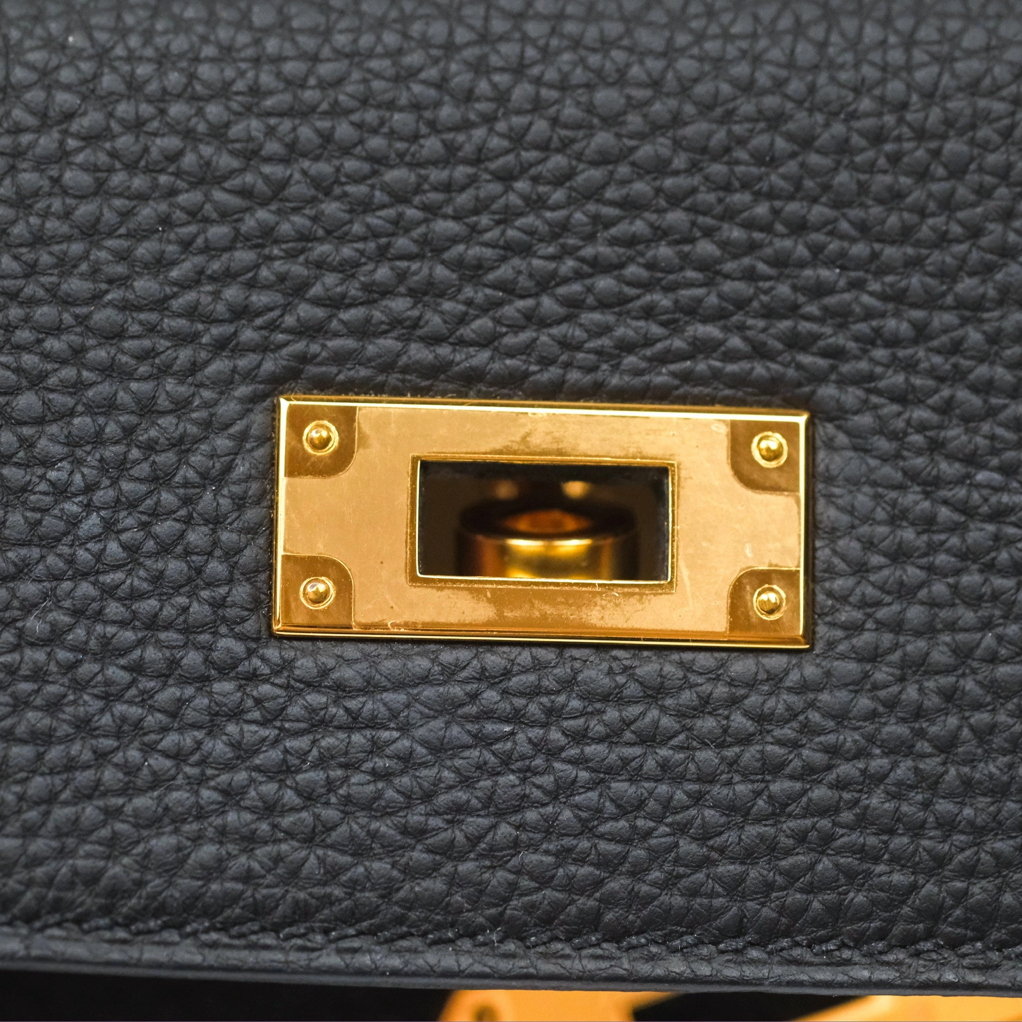 Herms Retourne Kelly 28 Black Noir 89 Togo Gold Hardware