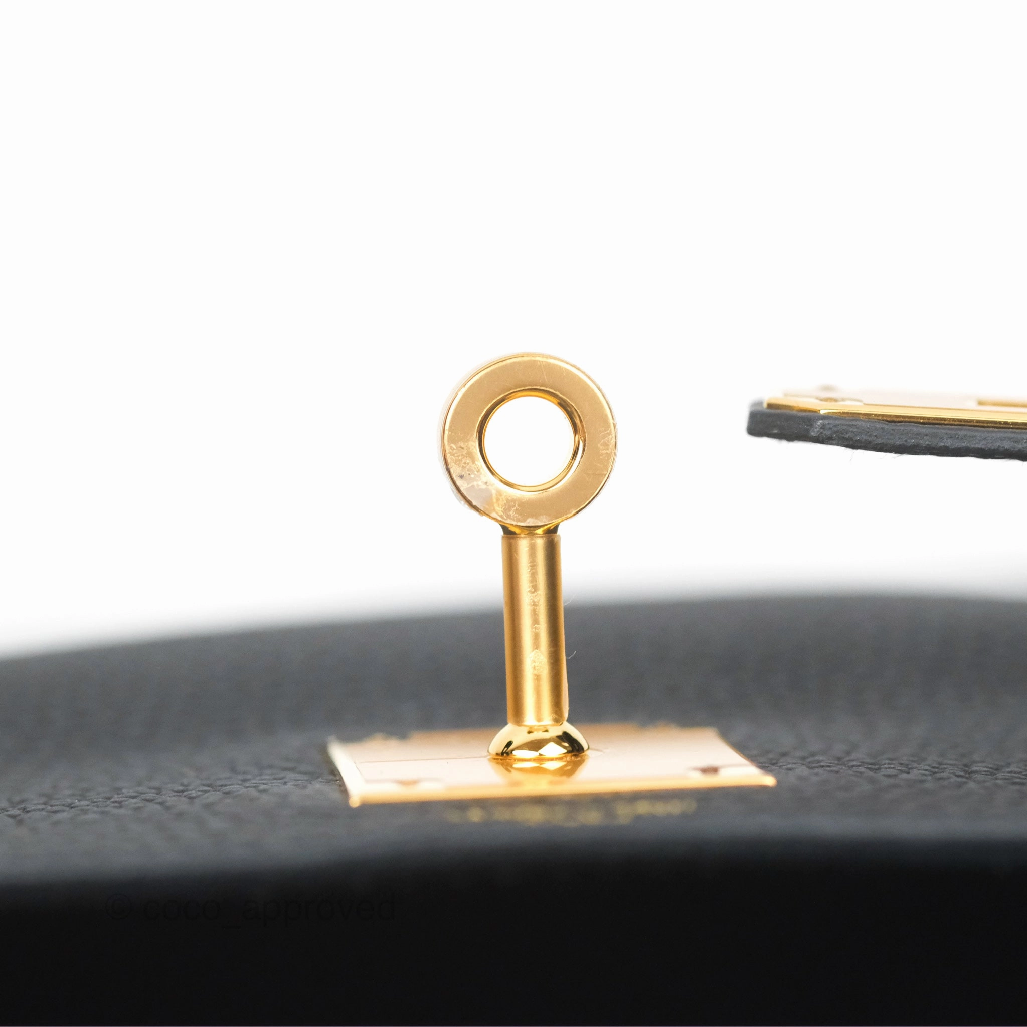 Herms Retourne Kelly 28 Black Noir 89 Togo Gold Hardware