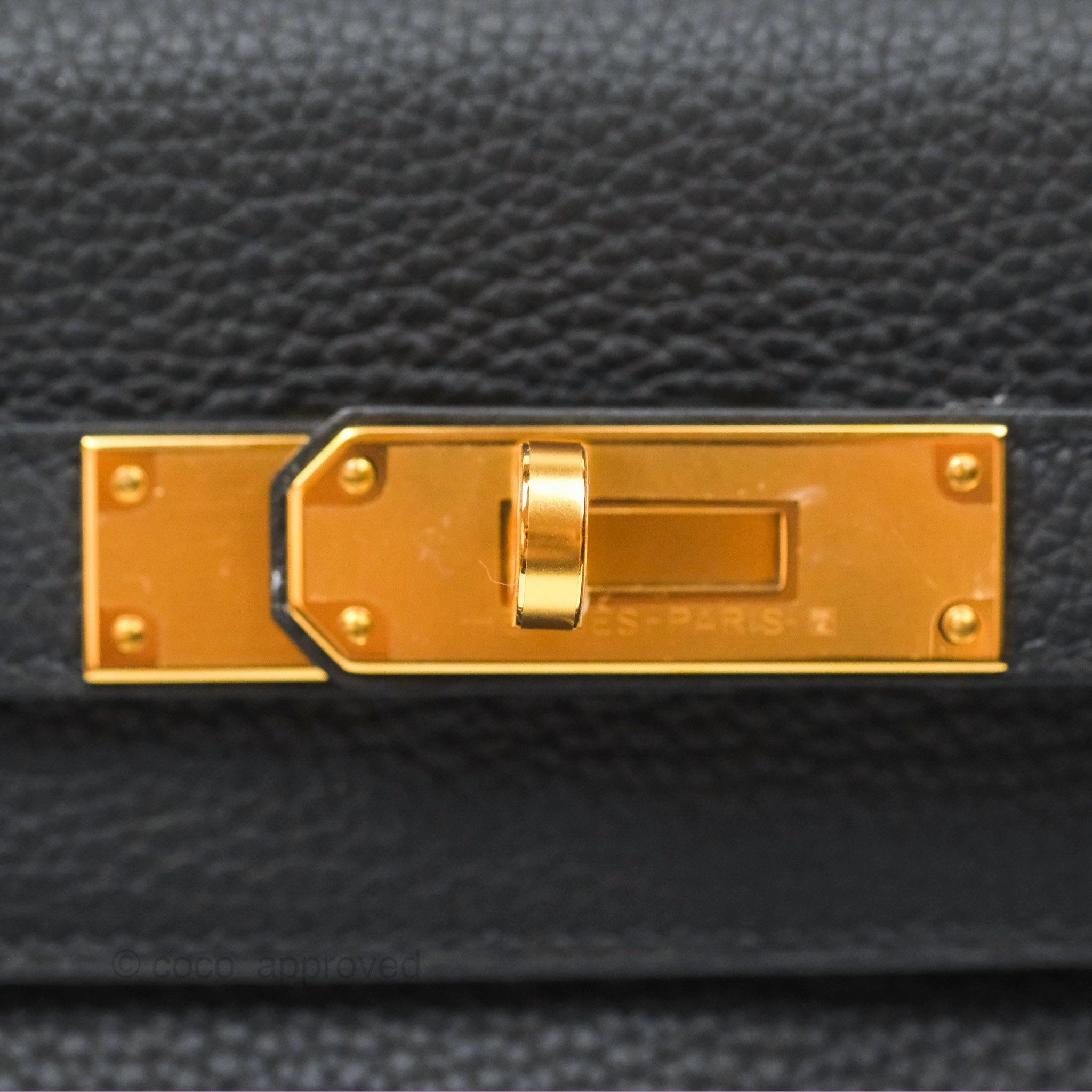 Herms Retourne Kelly 28 Black Noir 89 Togo Gold Hardware