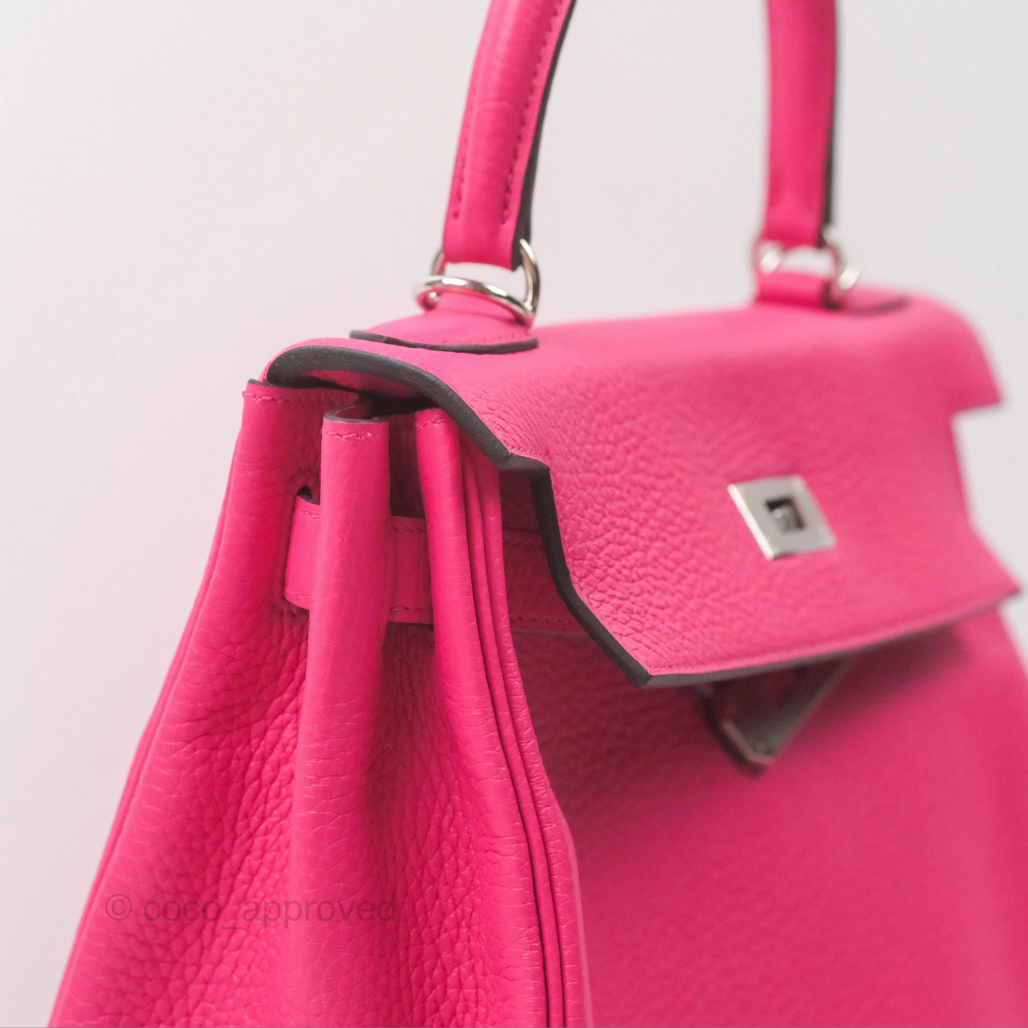 Herms Retourne Kelly 28 Rose Shocking Clemence Palladium Hardware