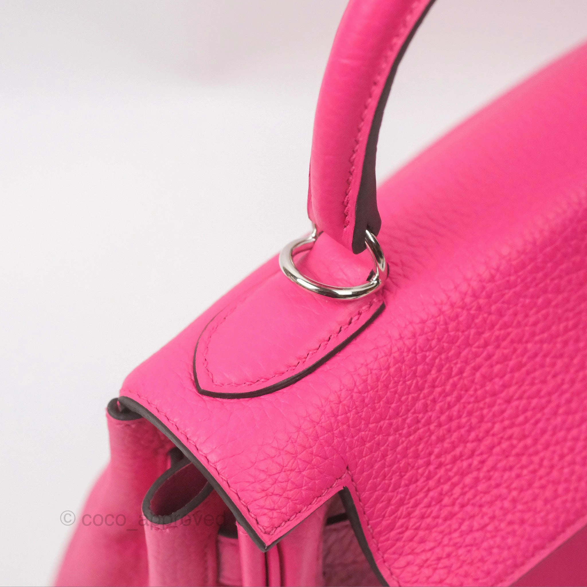 Herms Retourne Kelly 28 Rose Shocking Clemence Palladium Hardware