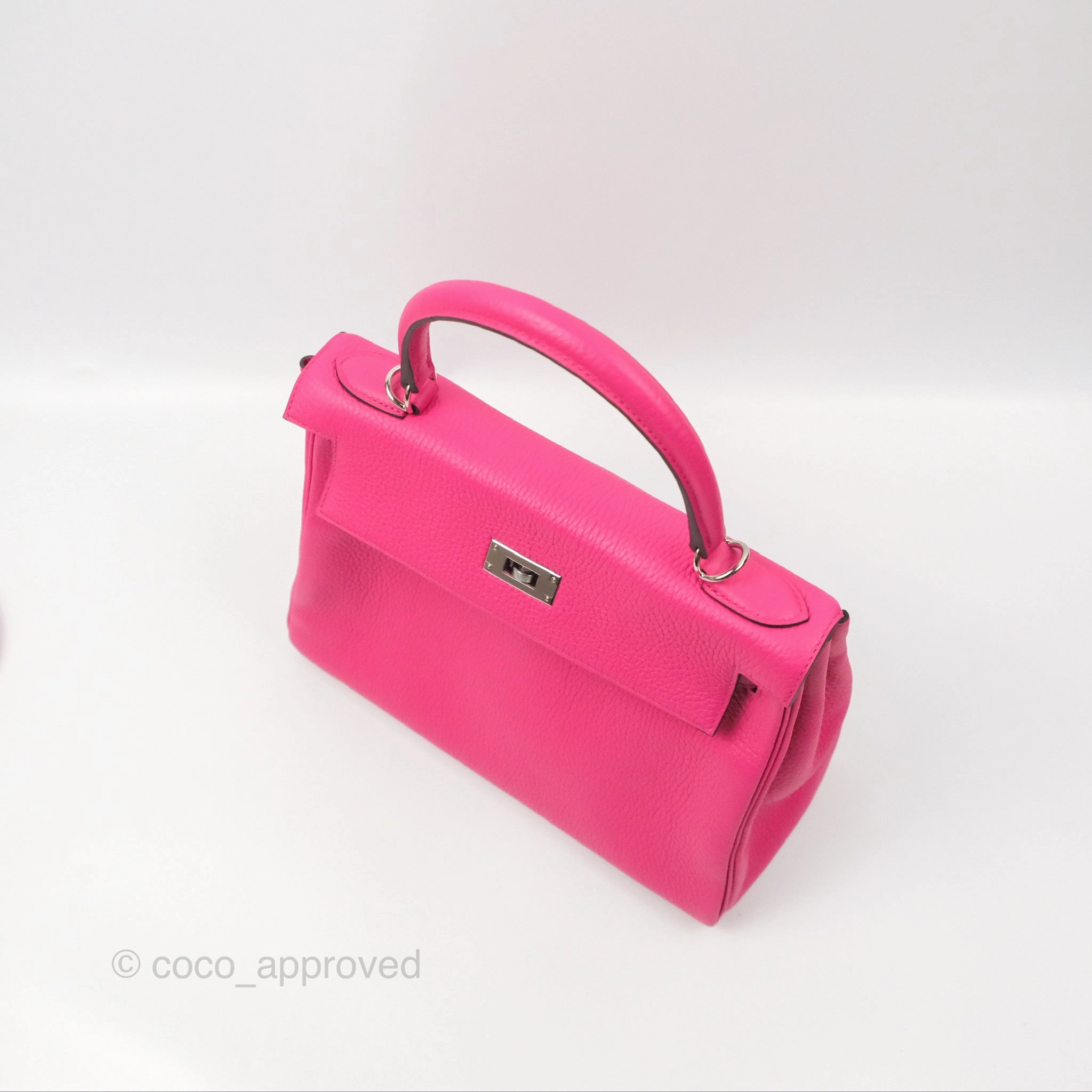 Herms Retourne Kelly 28 Rose Shocking Clemence Palladium Hardware