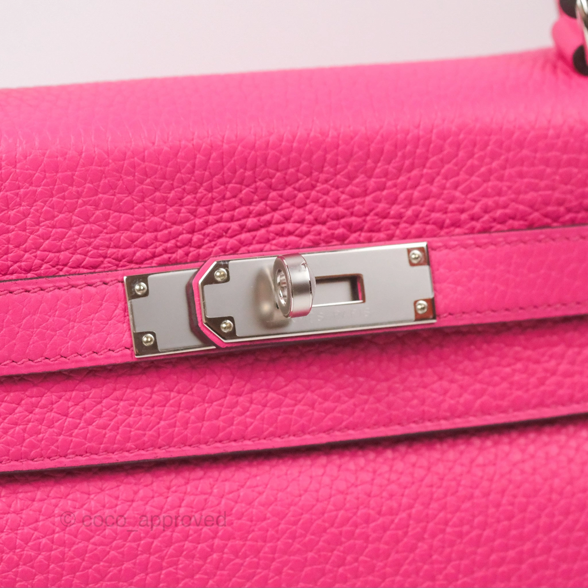Herms Retourne Kelly 28 Rose Shocking Clemence Palladium Hardware
