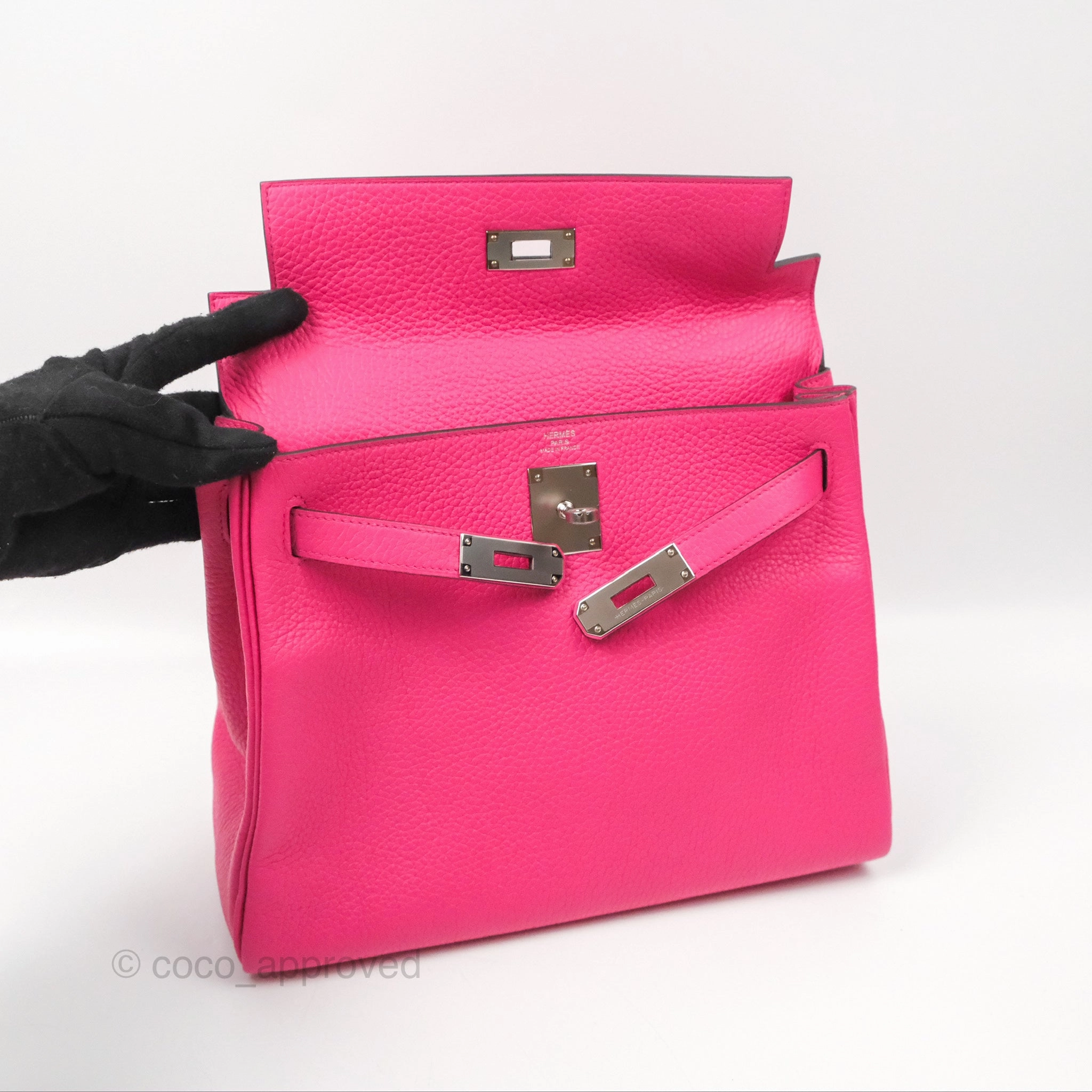 Herms Retourne Kelly 28 Rose Shocking Clemence Palladium Hardware
