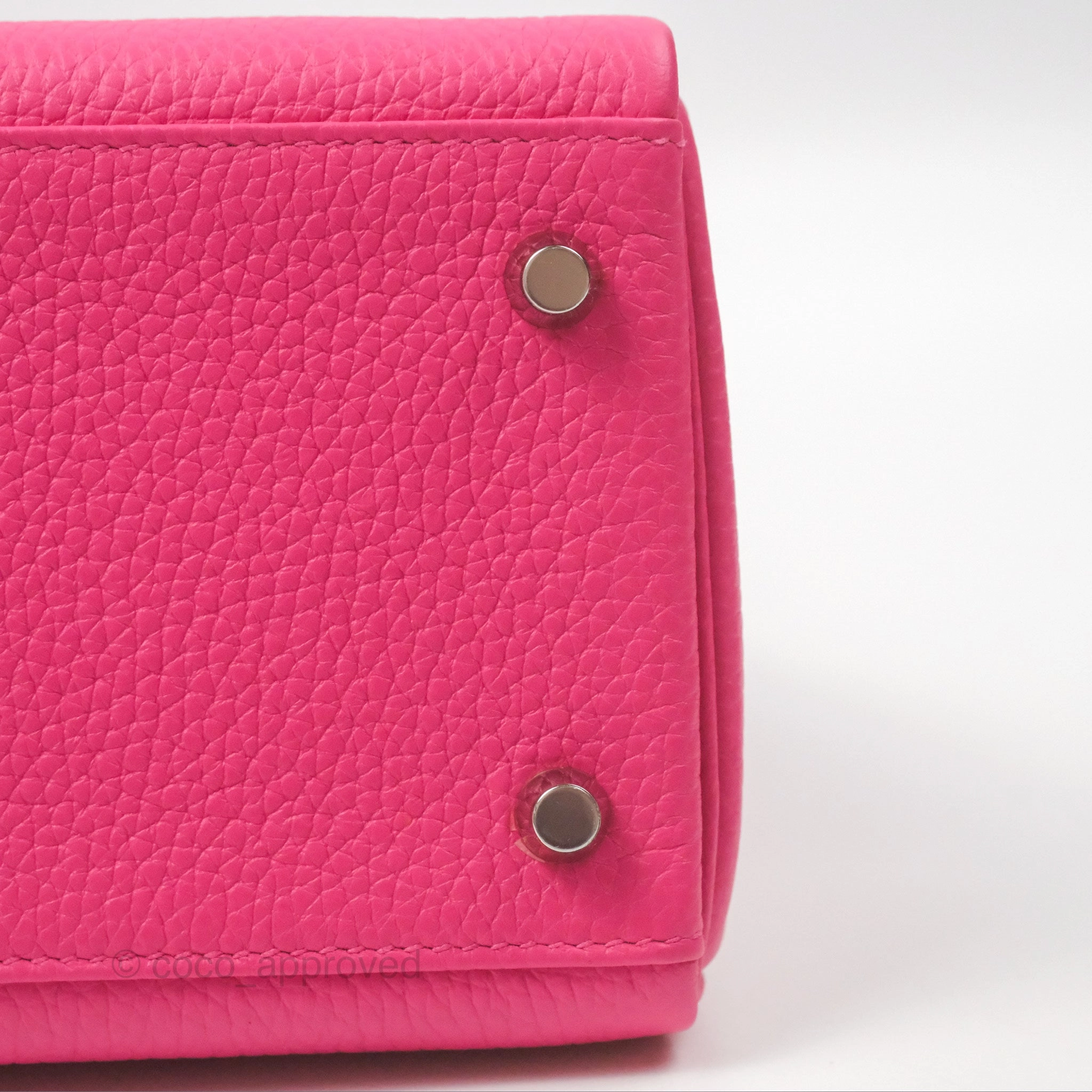 Herms Retourne Kelly 28 Rose Shocking Clemence Palladium Hardware