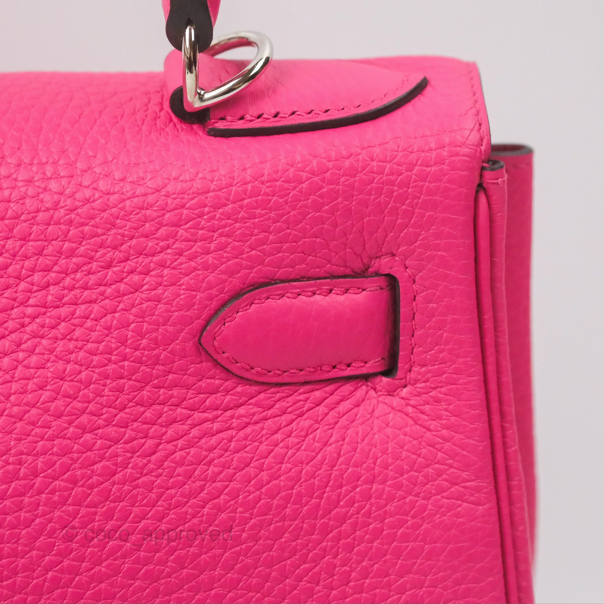 Herms Retourne Kelly 28 Rose Shocking Clemence Palladium Hardware