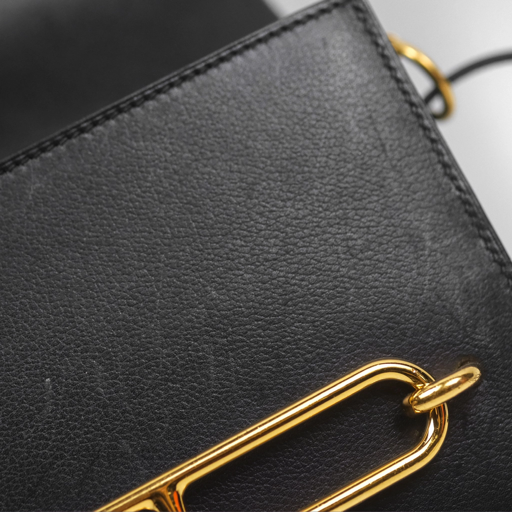 Herms Roulis Mini 18 Noir 89 Veau Evergrain Gold Hardware