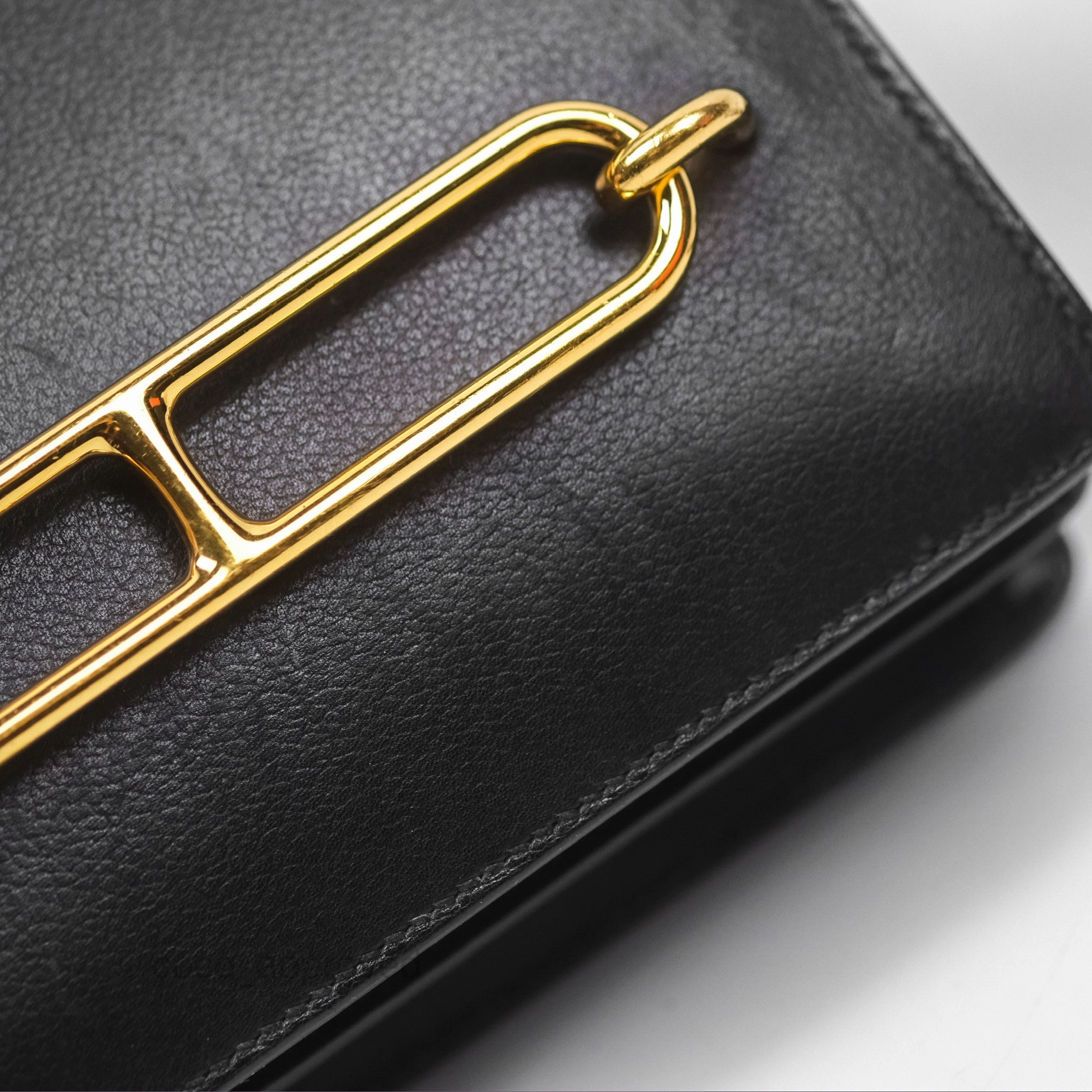 Herms Roulis Mini 18 Noir 89 Veau Evergrain Gold Hardware
