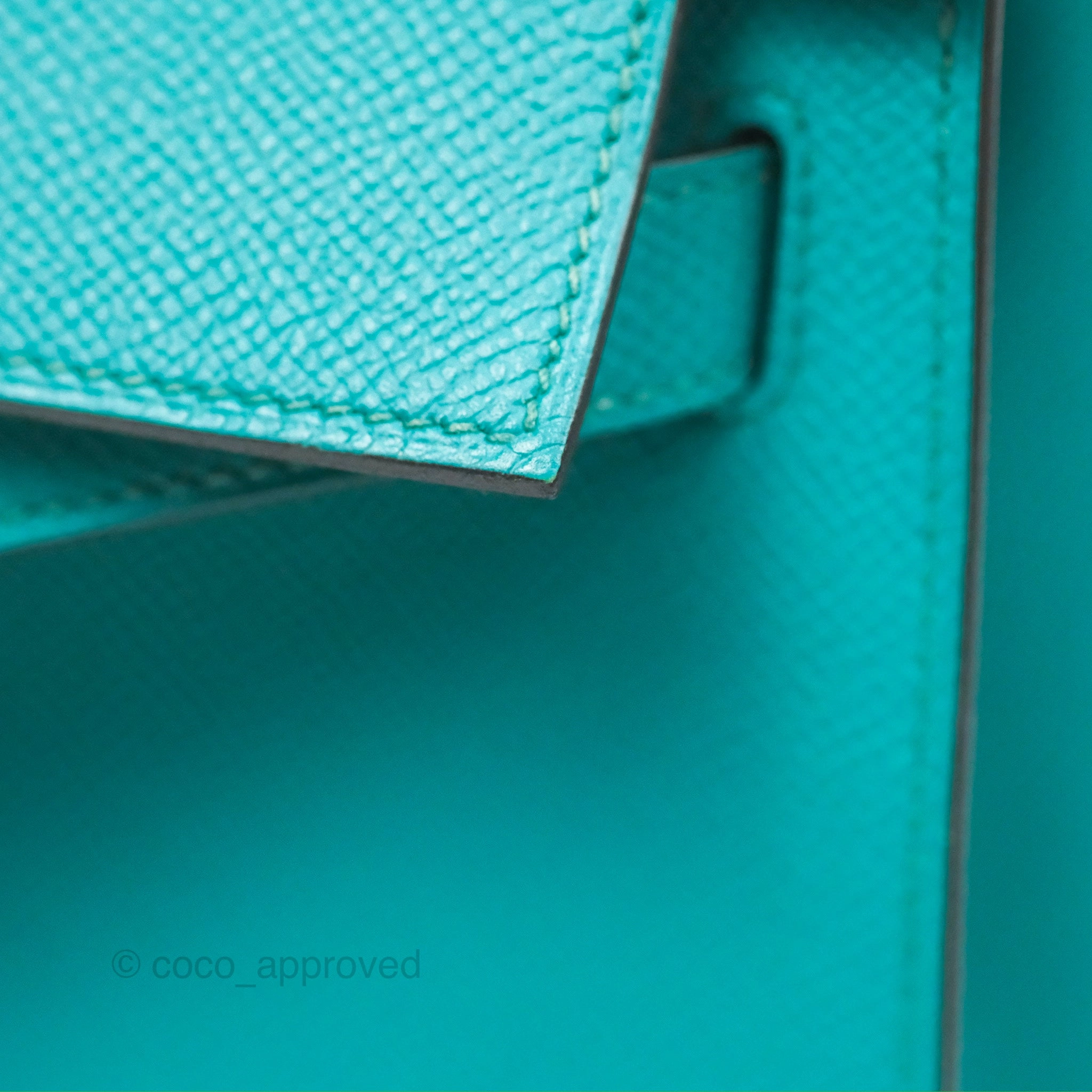Herms Sellier Kelly 28 Bleu Paon Epsom Gold Hardware