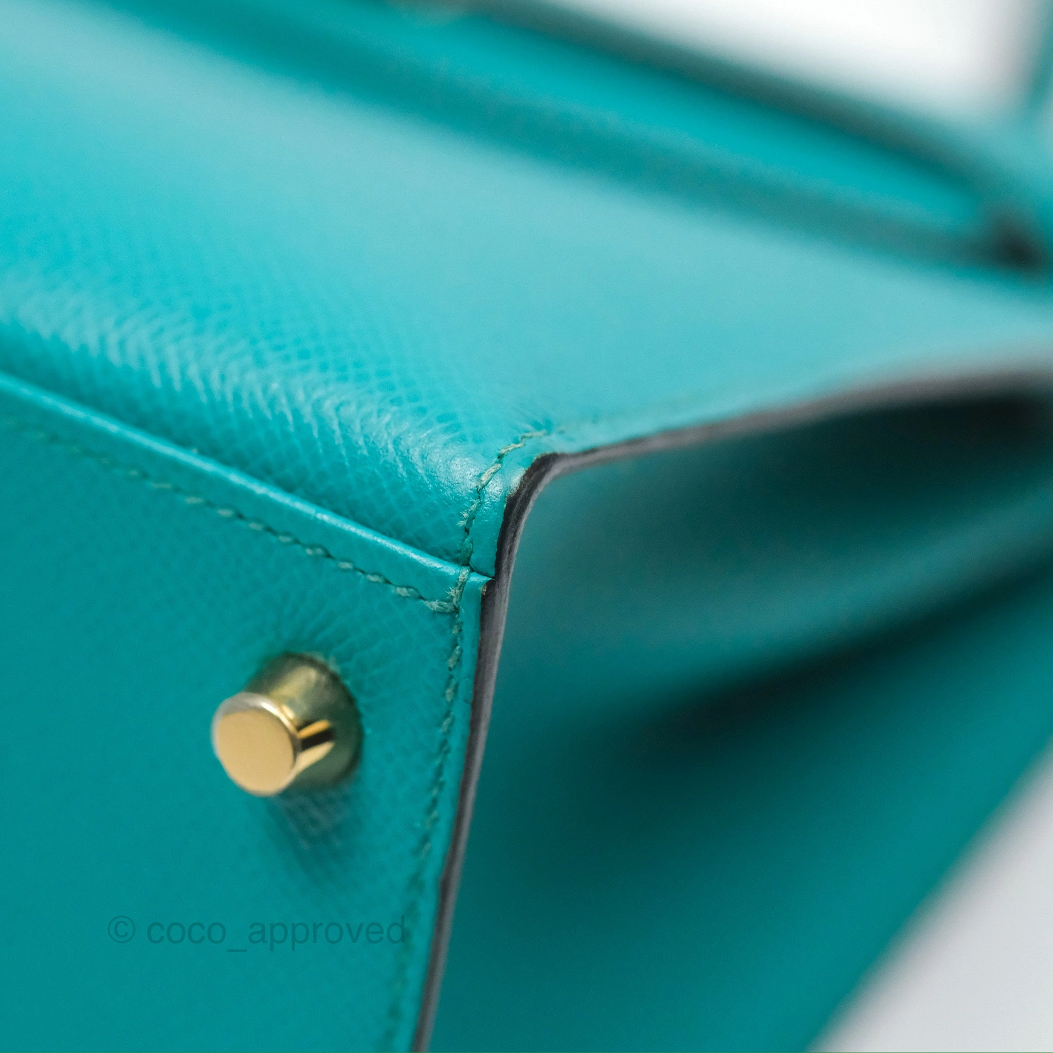 Herms Sellier Kelly 28 Bleu Paon Epsom Gold Hardware