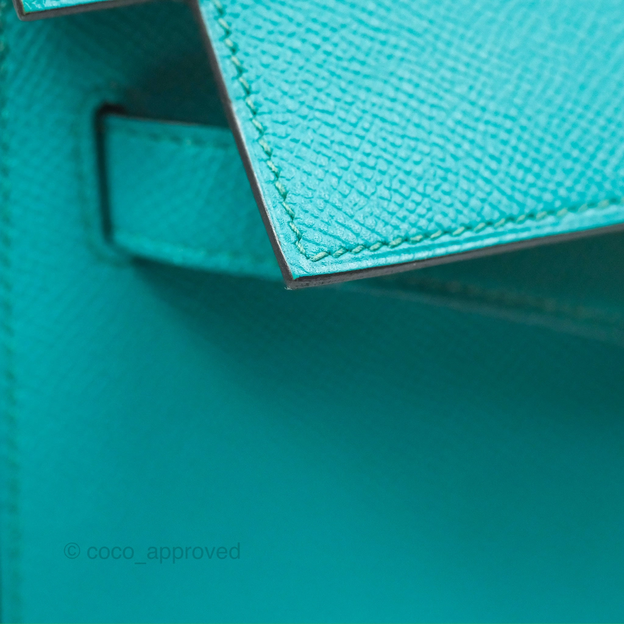 Herms Sellier Kelly 28 Bleu Paon Epsom Gold Hardware