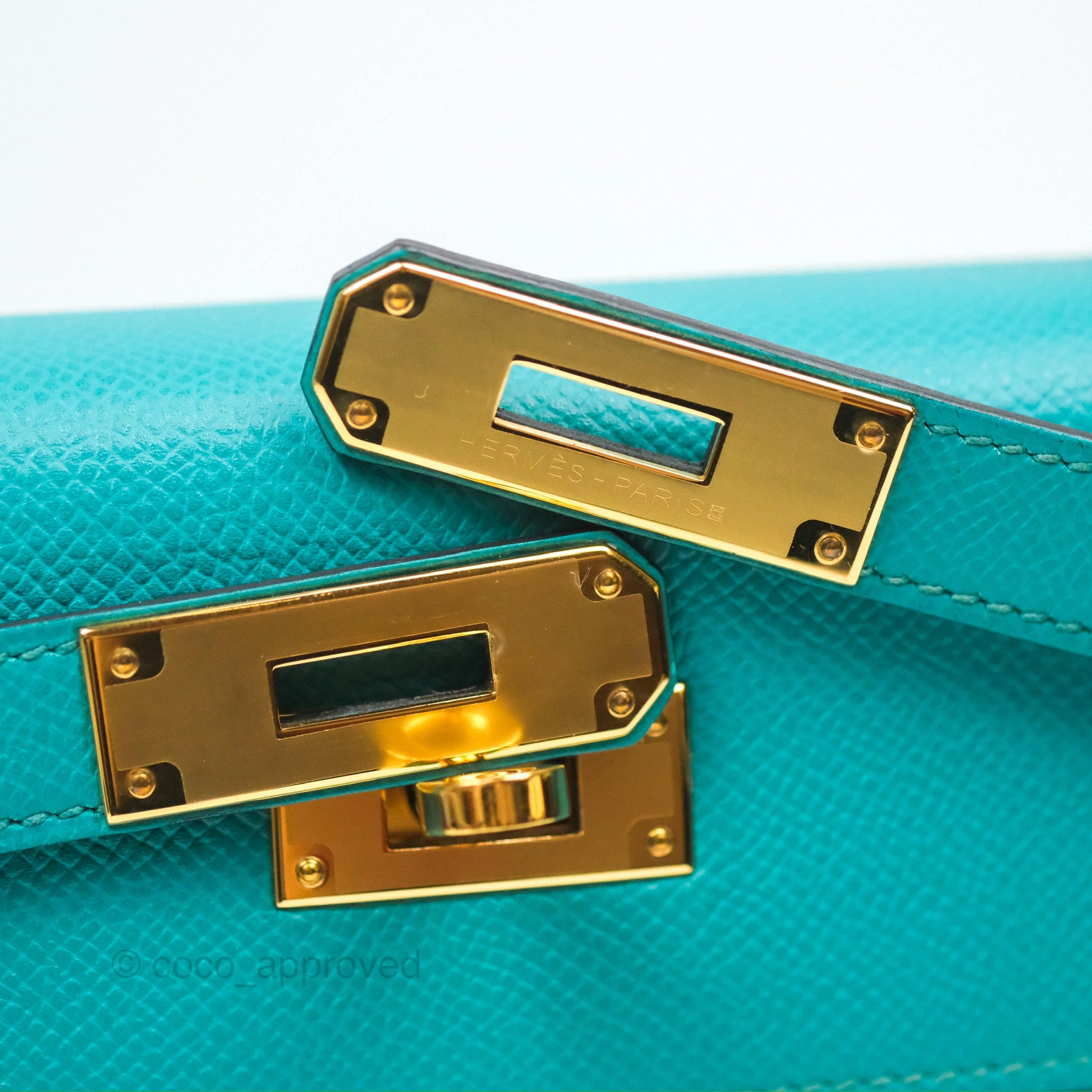 Herms Sellier Kelly 28 Bleu Paon Epsom Gold Hardware