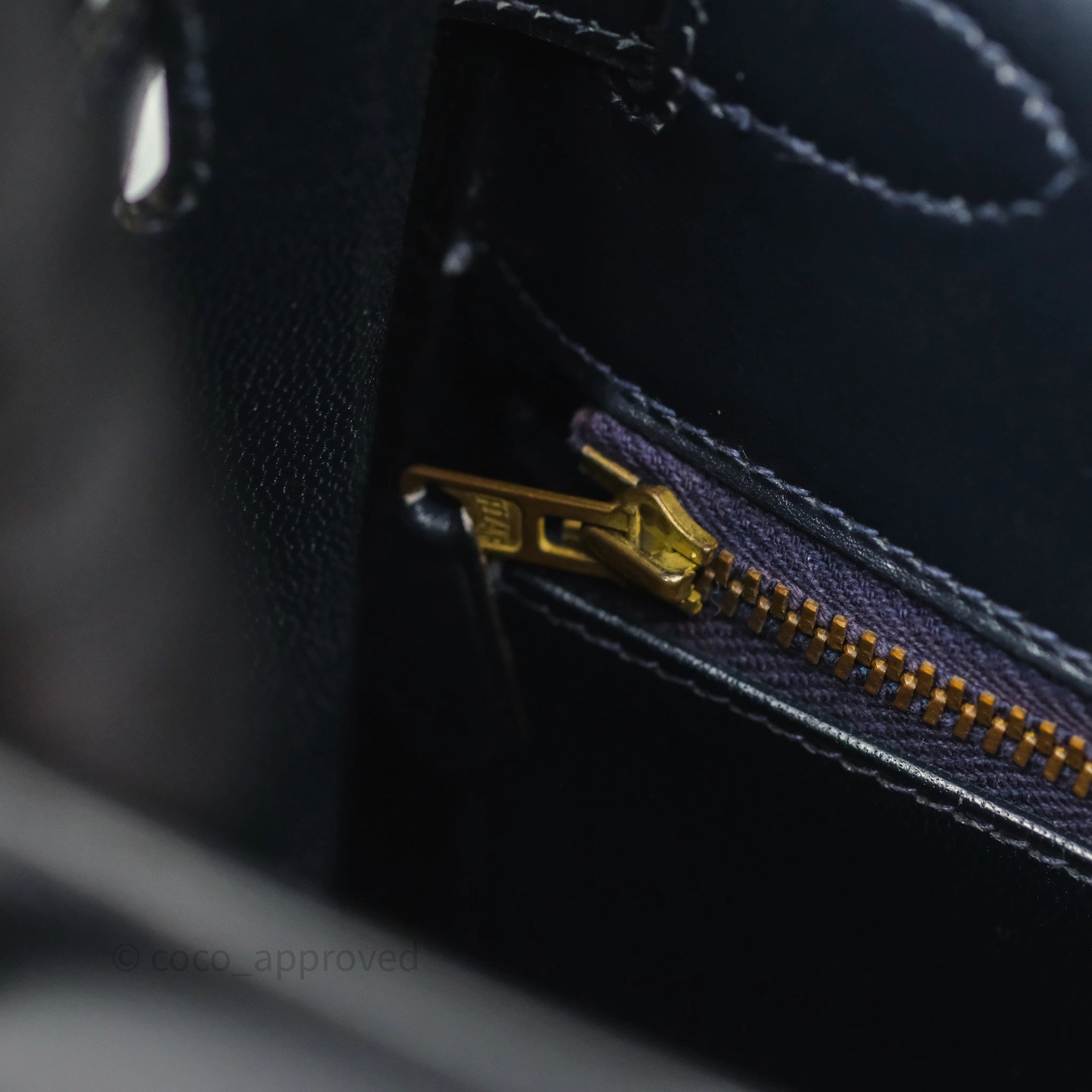 Herms Vintage Kelly 28 Retourn Navy Box Leather Gold Hardware