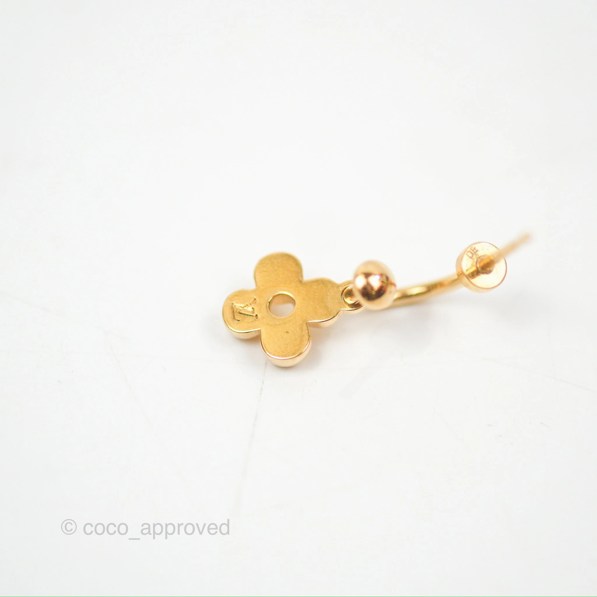 Louis Vuitton Blooming Earrings Gold Tone