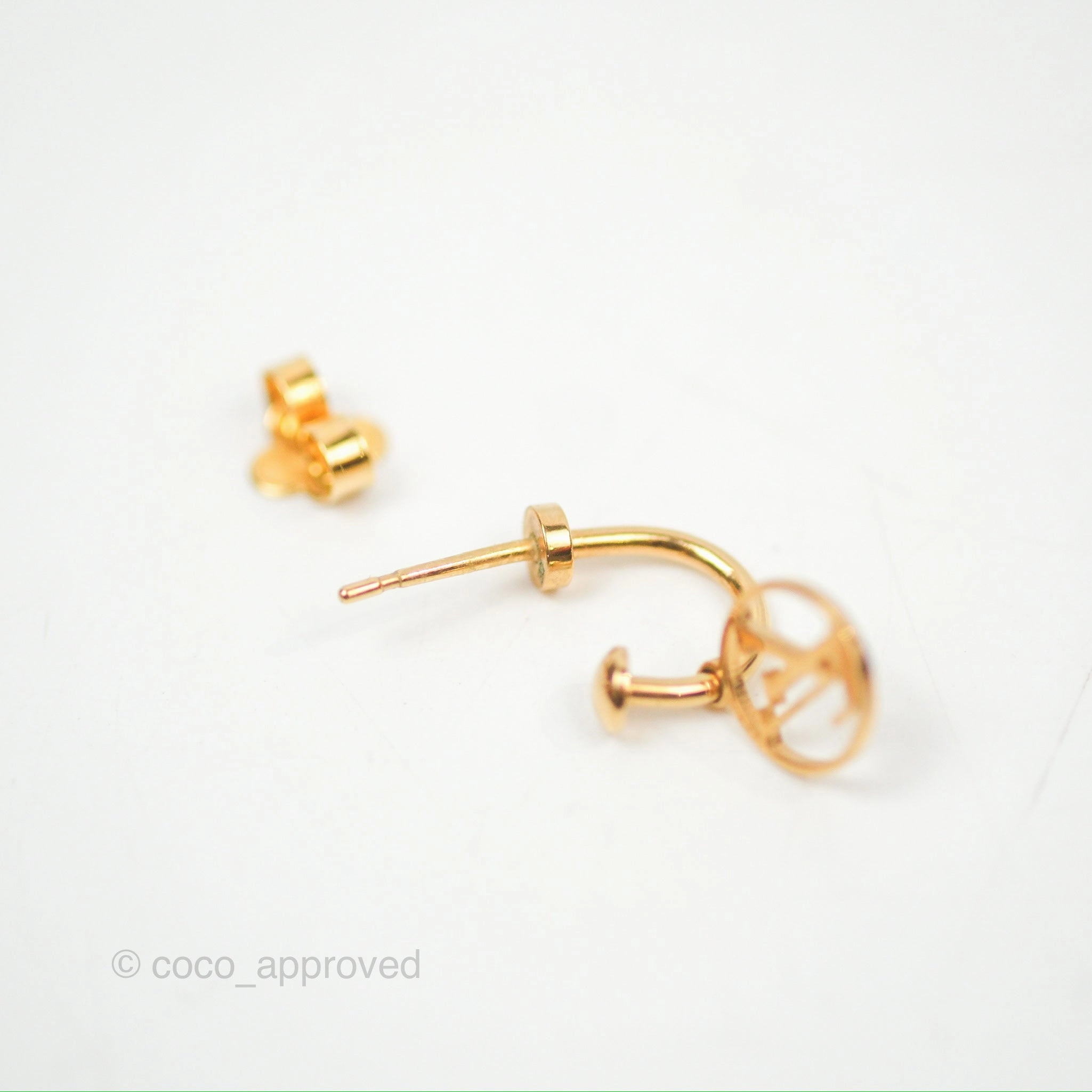 Louis Vuitton Blooming Earrings Gold Tone