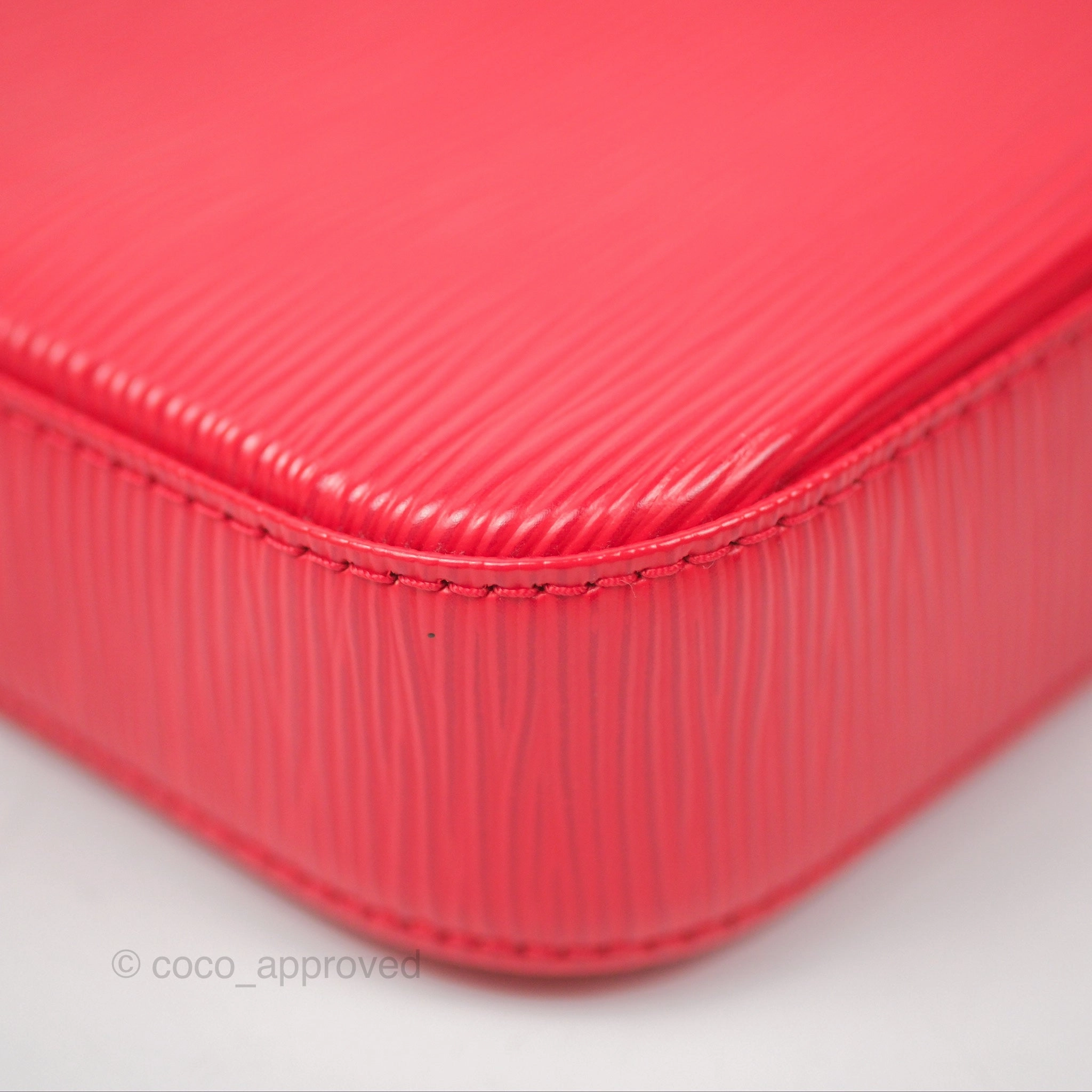 Louis Vuitton Epi Pochette Accessories NM Red