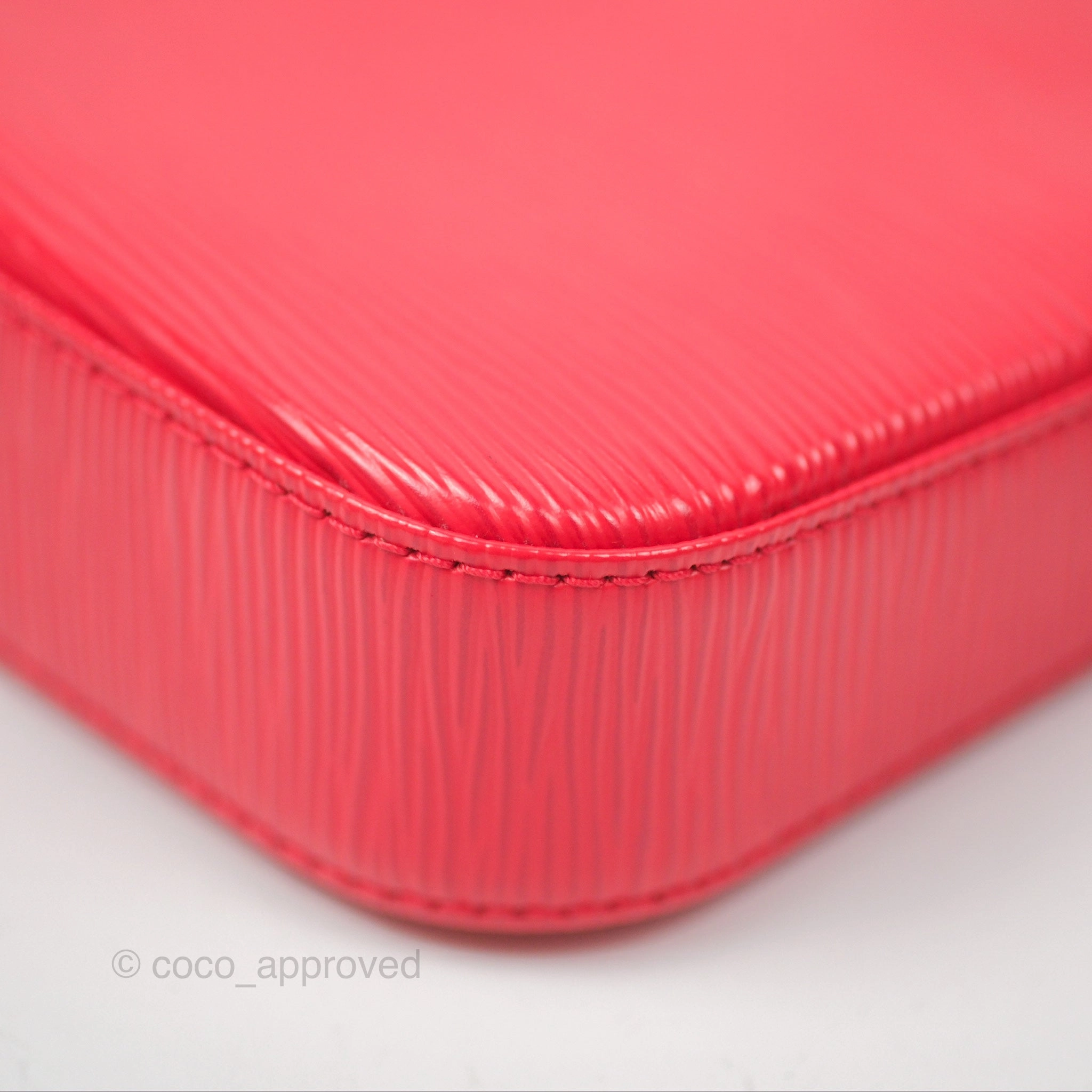 Louis Vuitton Epi Pochette Accessories NM Red